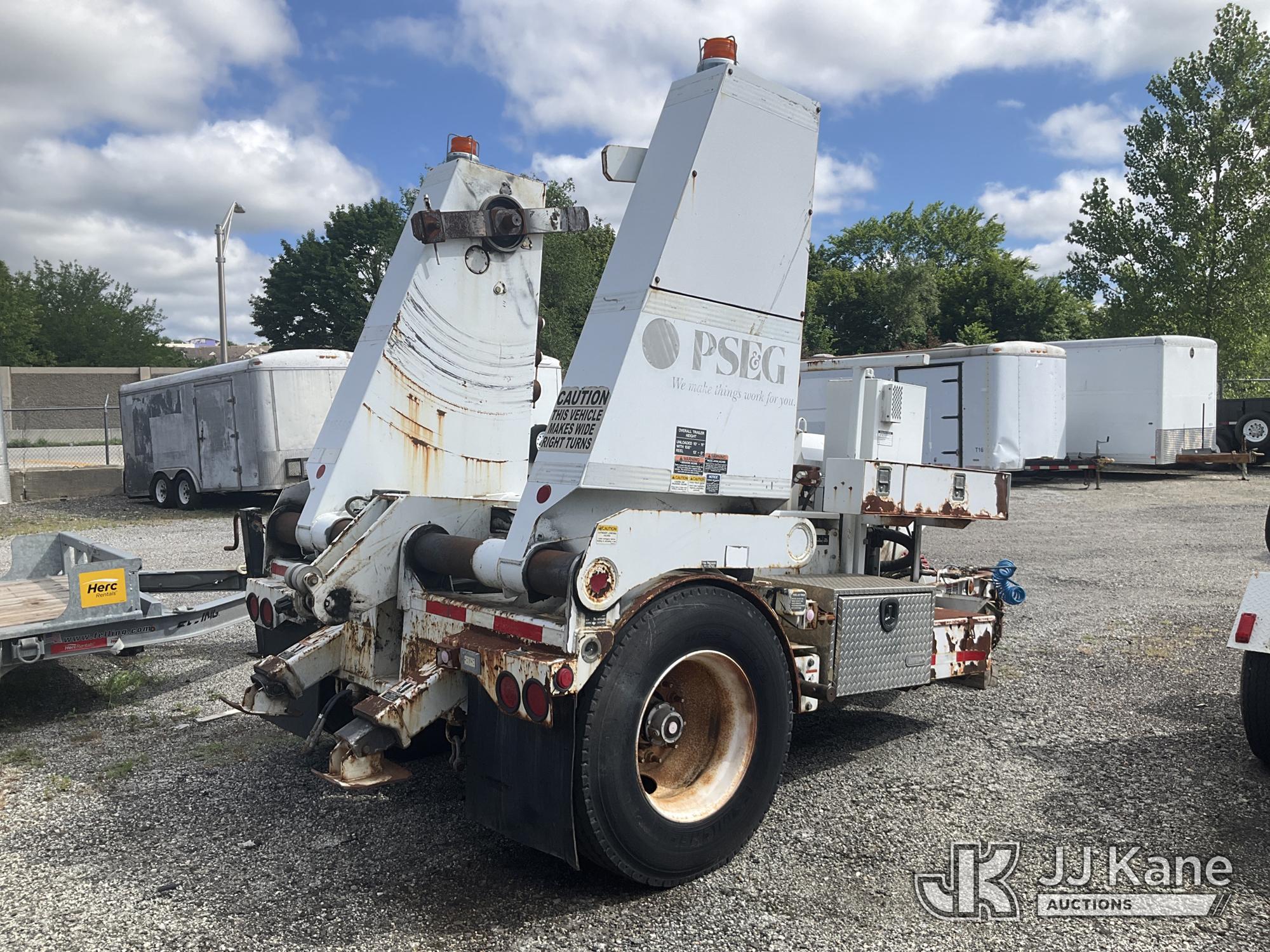 2011 Altec AD108