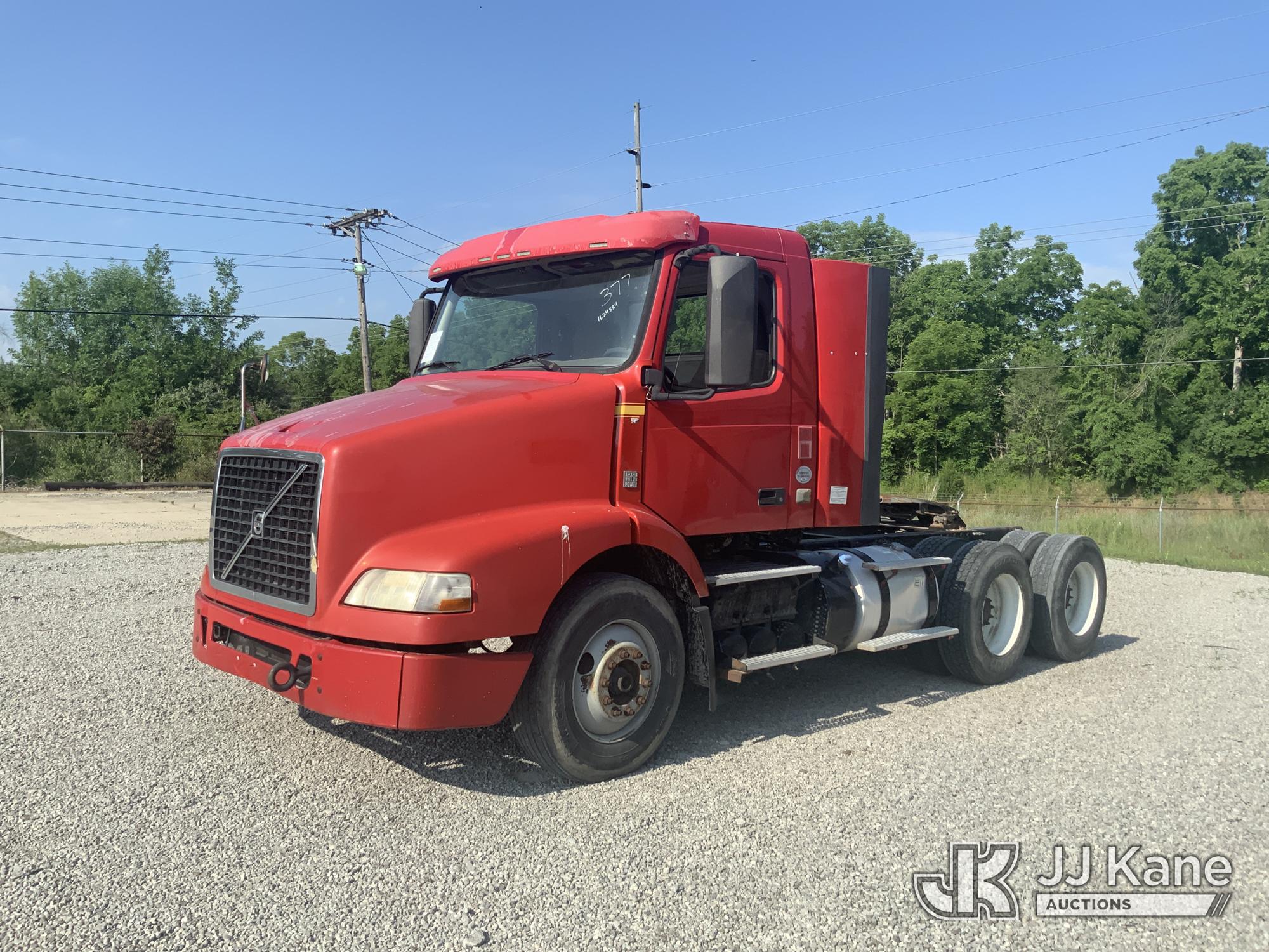 Photo of a 2014 Volvo VNM
