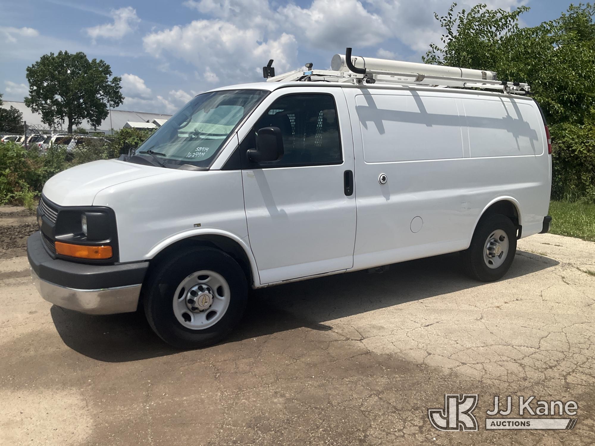 Photo of a 2014 Chevrolet Express G2500