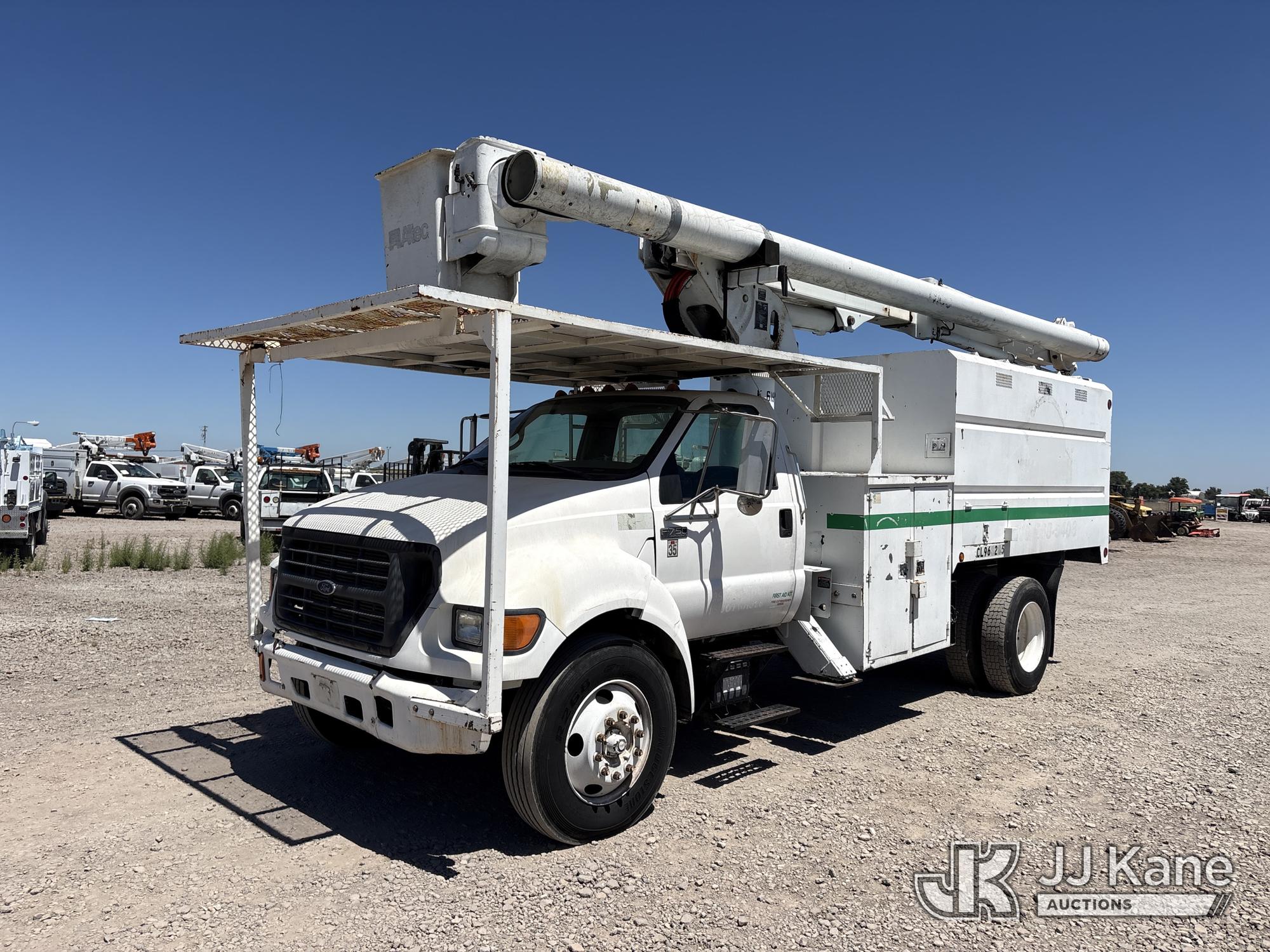 Photo of a 2003 Ford F-750
