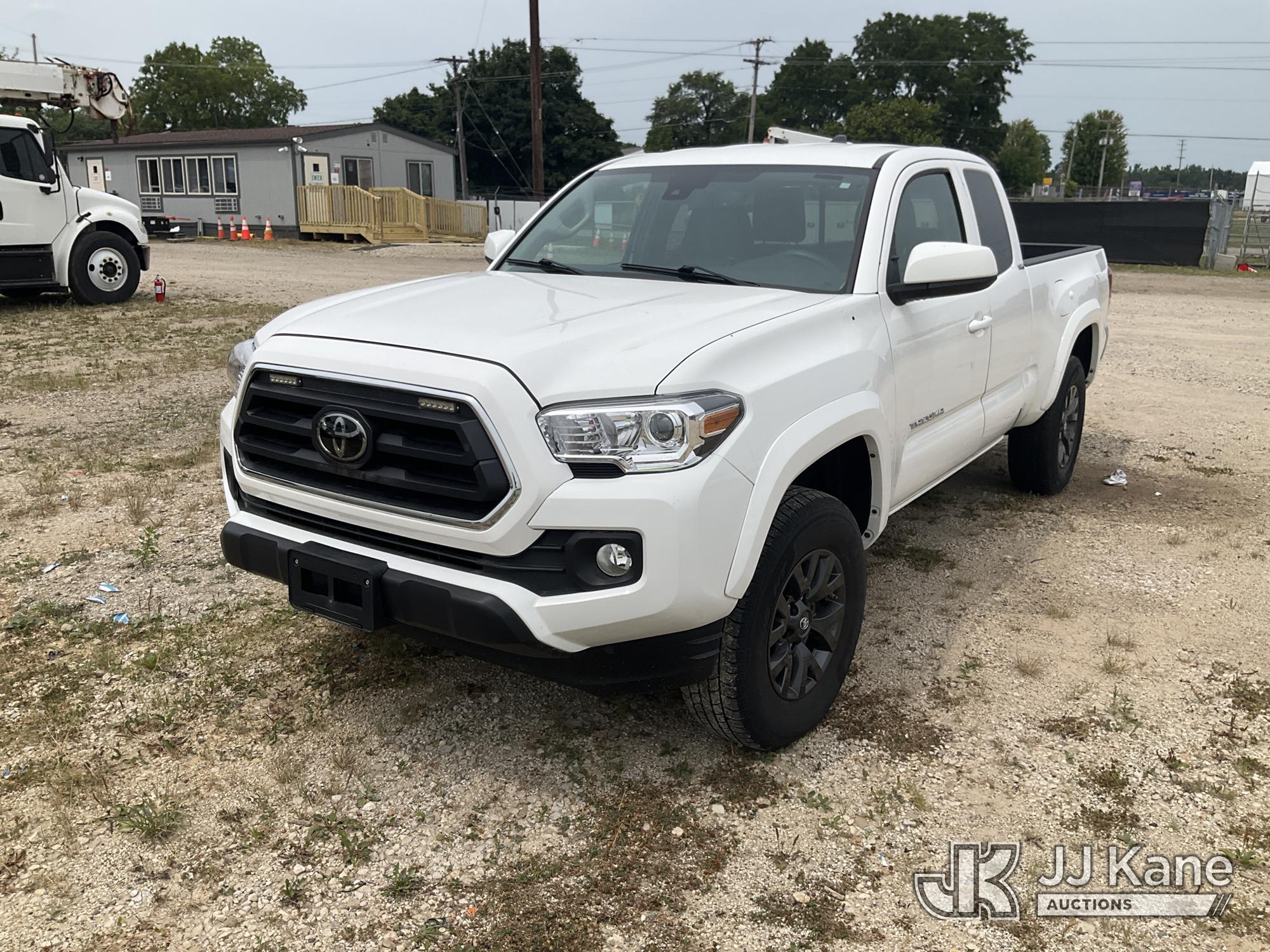 2020 Toyota Tacoma SR5 Access Cab Pickup Truck