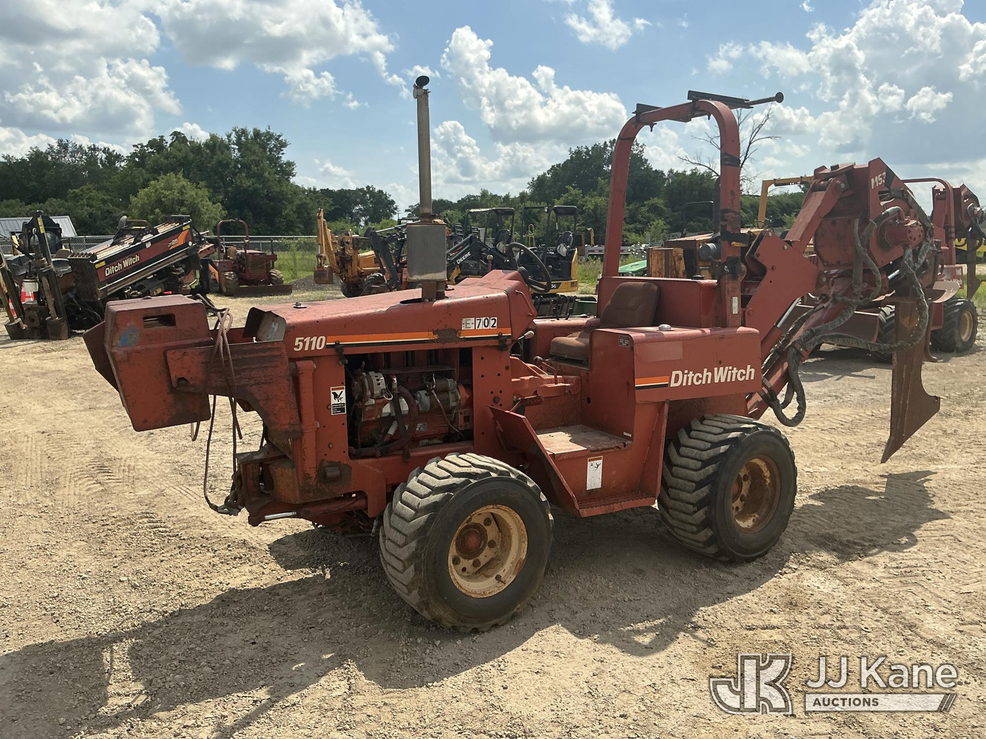 Photo of a  Ditch Witch 5110DD