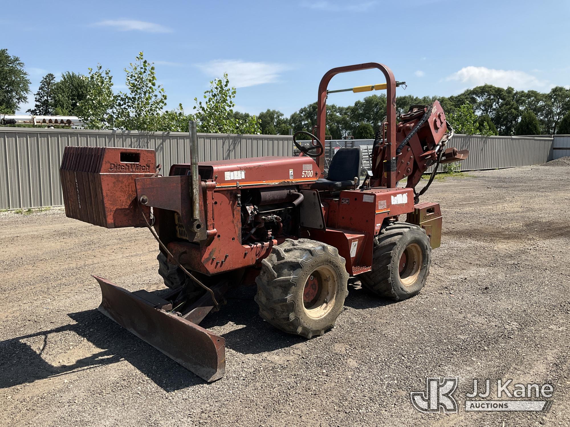 Photo of a 1999 Ditch Witch 5700DD