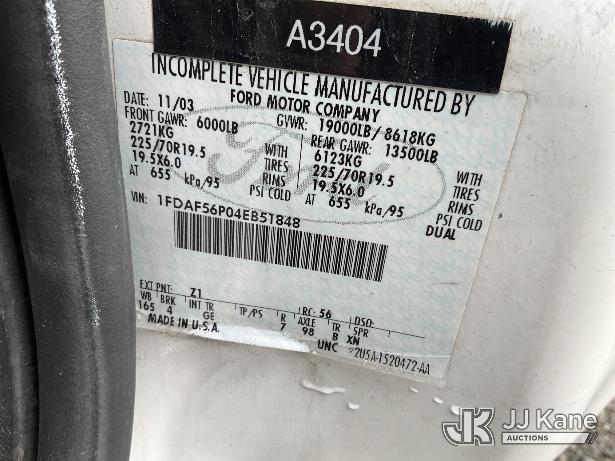 2004 Ford F550 2WD
