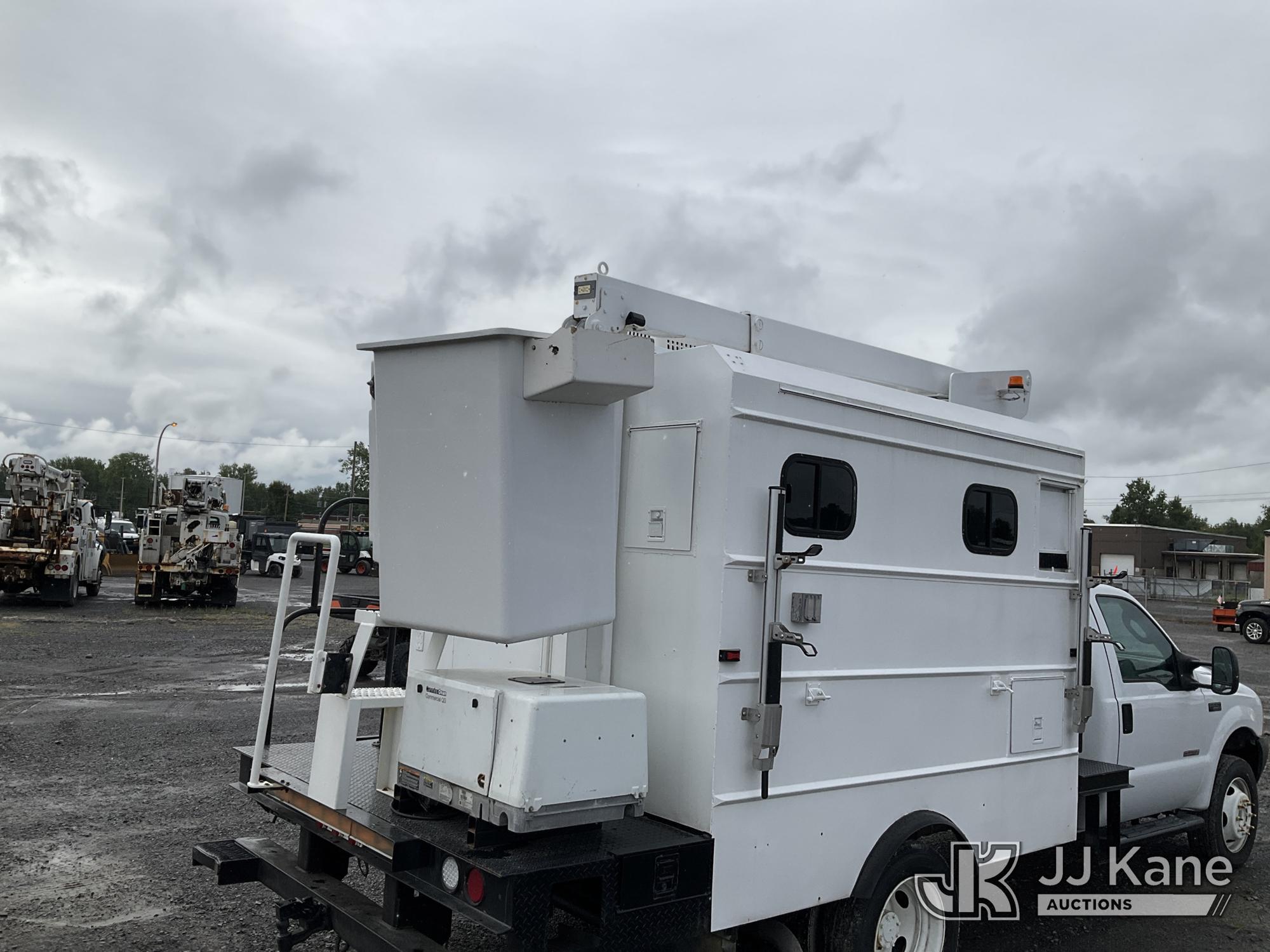 2004 Ford F550 2WD