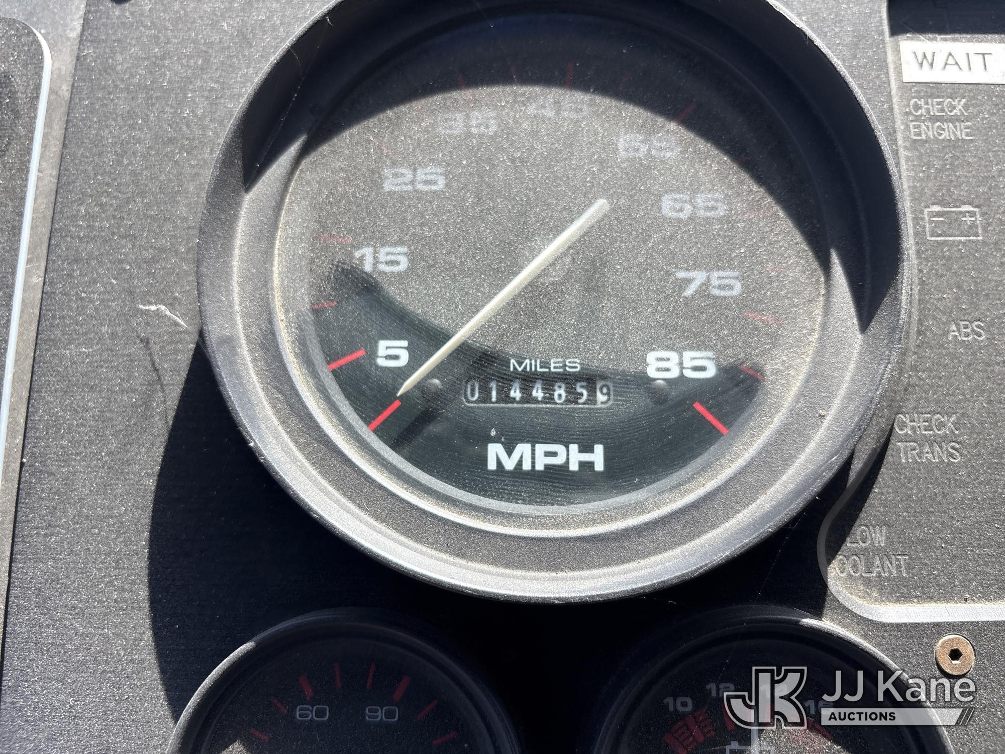 2002 Freightliner MT45 Chassis