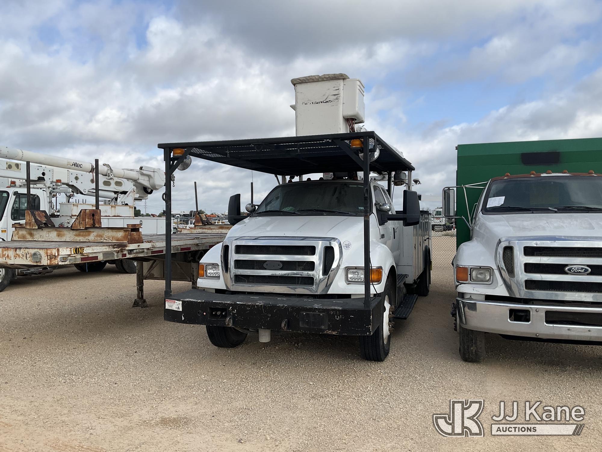 Terex 5TC-55, Bucket Truck mounted behind cab on 2015 Ford F-750 Utility Truck