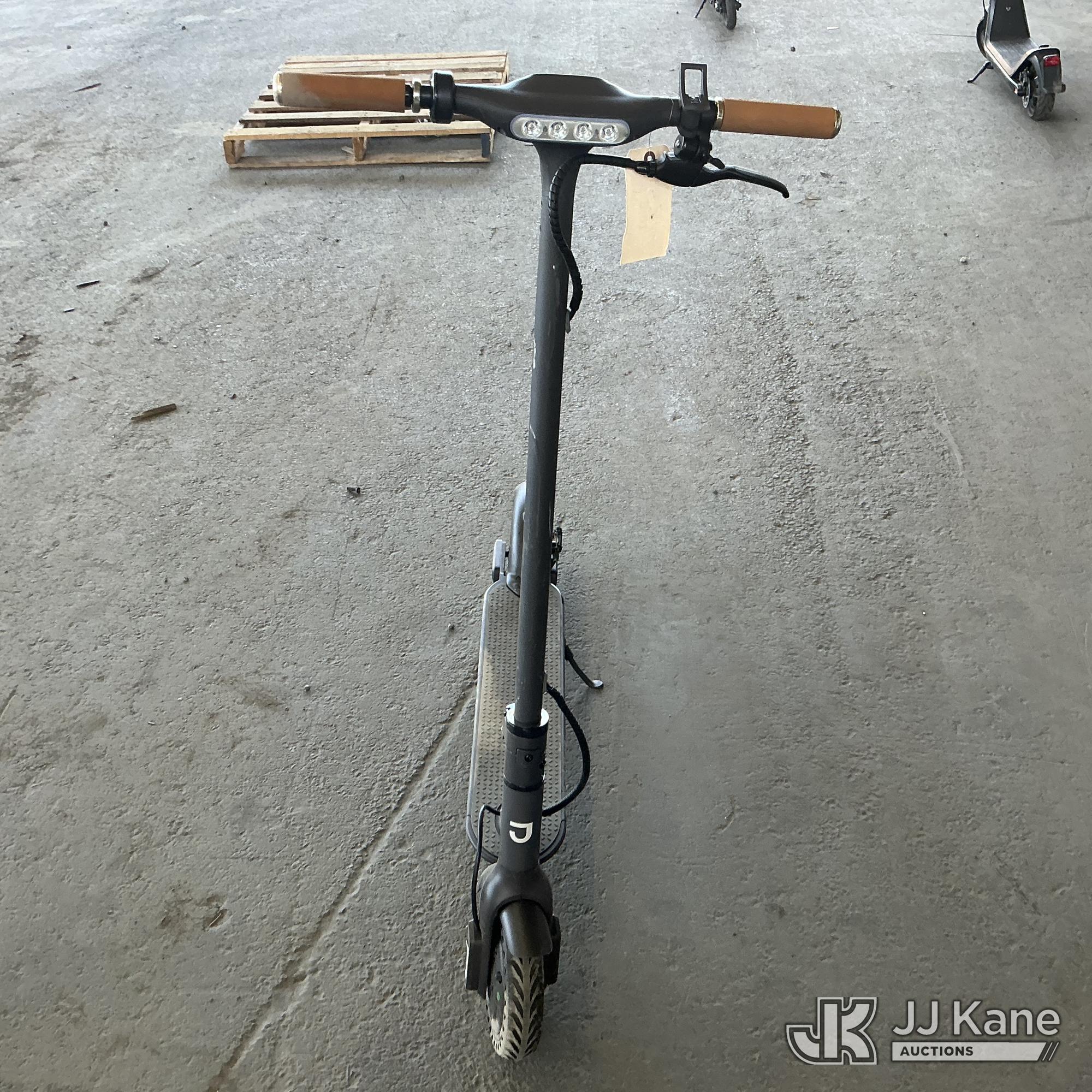 Jetson e-scooter No Keys