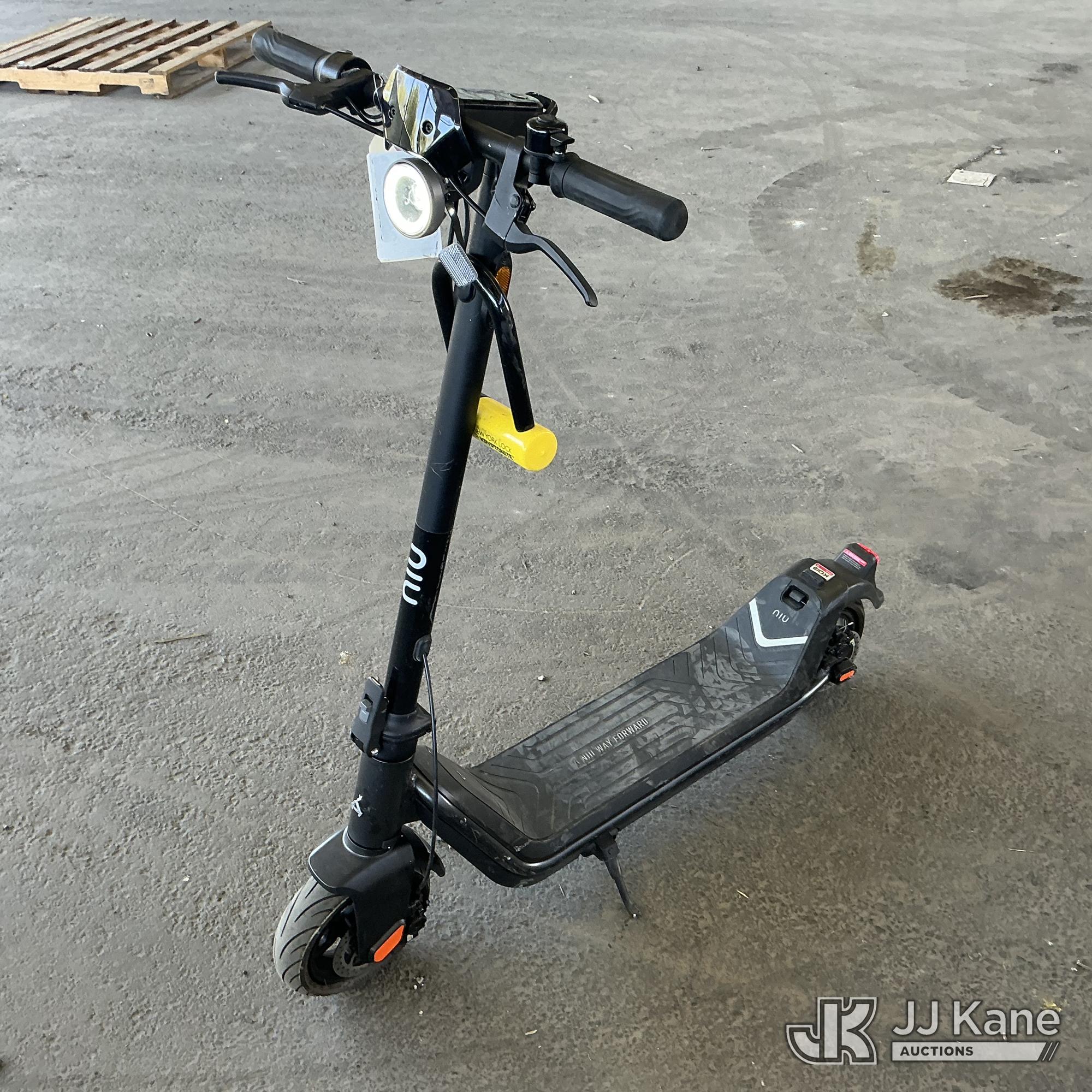Niu e-scooter No Keys