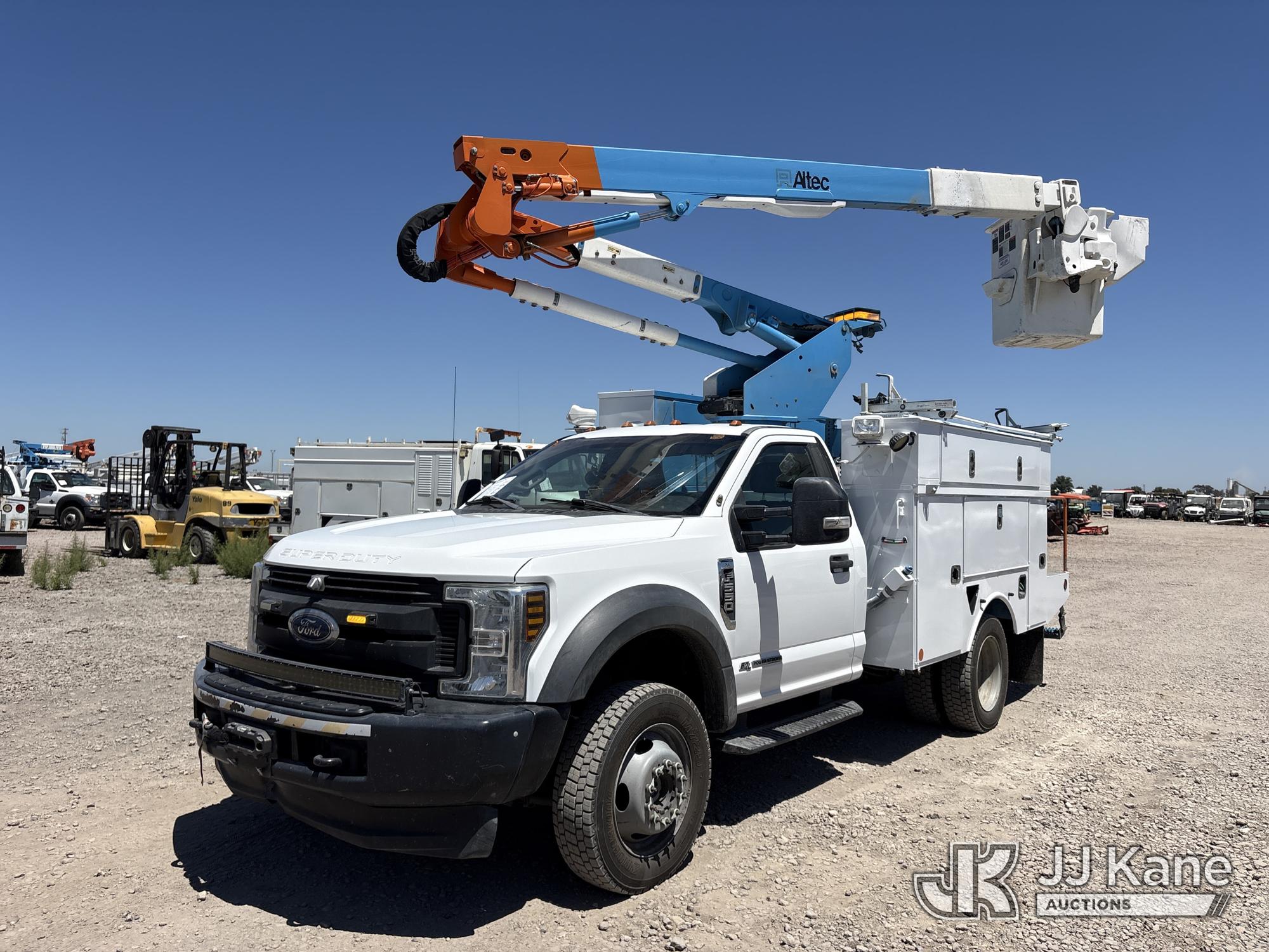Photo of a 2018 Ford F-550