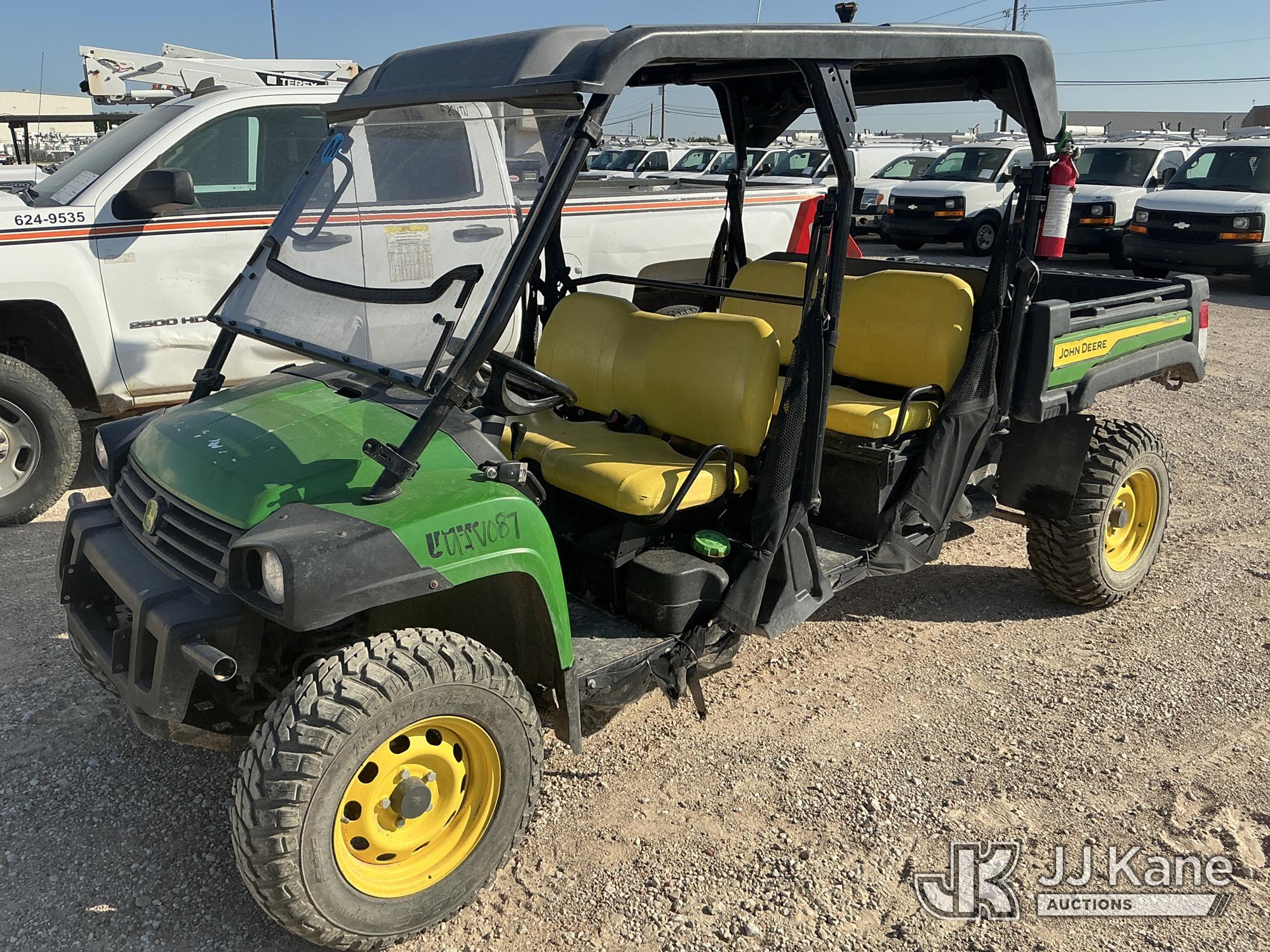 Photo of a 2022 John Deere XUV855MS4