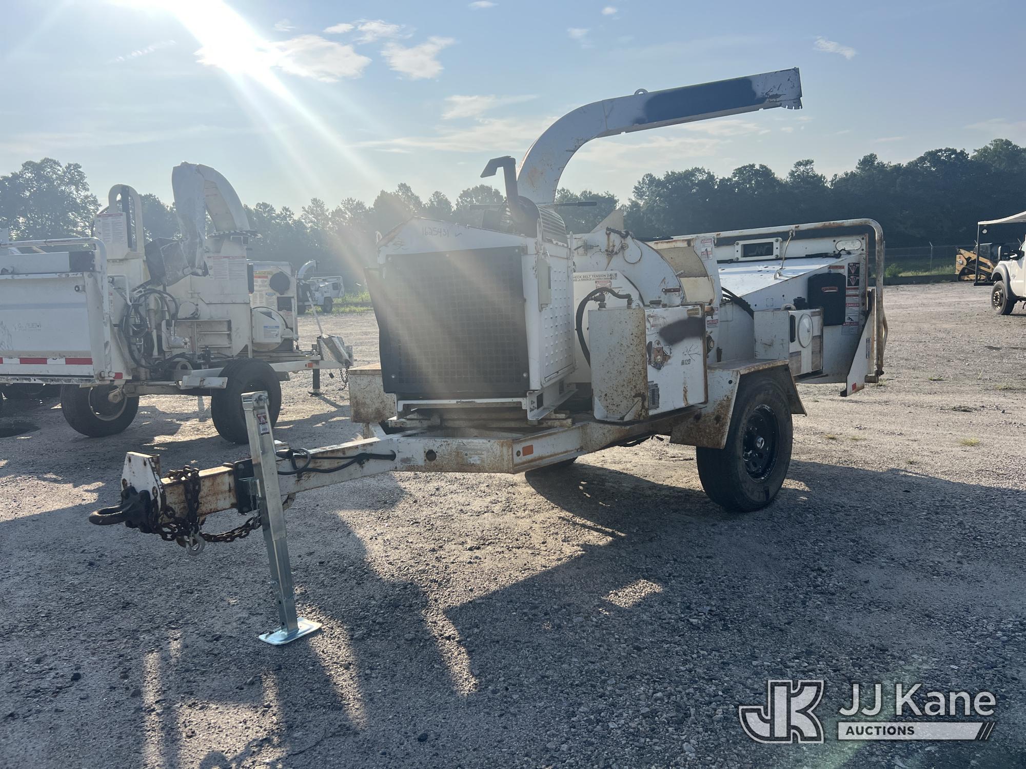 2018 Morbark Eeger Beever M12D Chipper (12in Disc), trailer mtd.