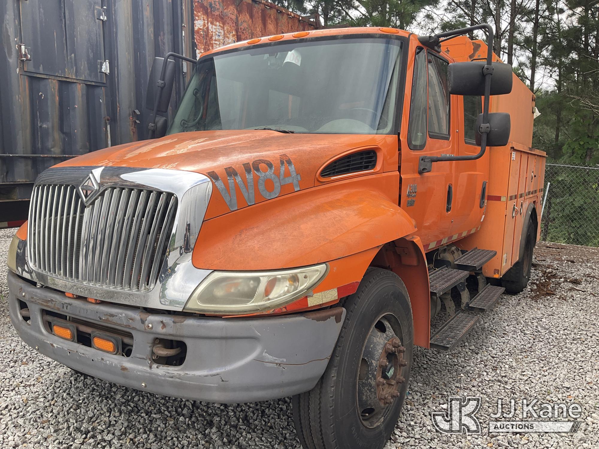 2007 International 4300 Crew-Cab Enclosed Utility Truck