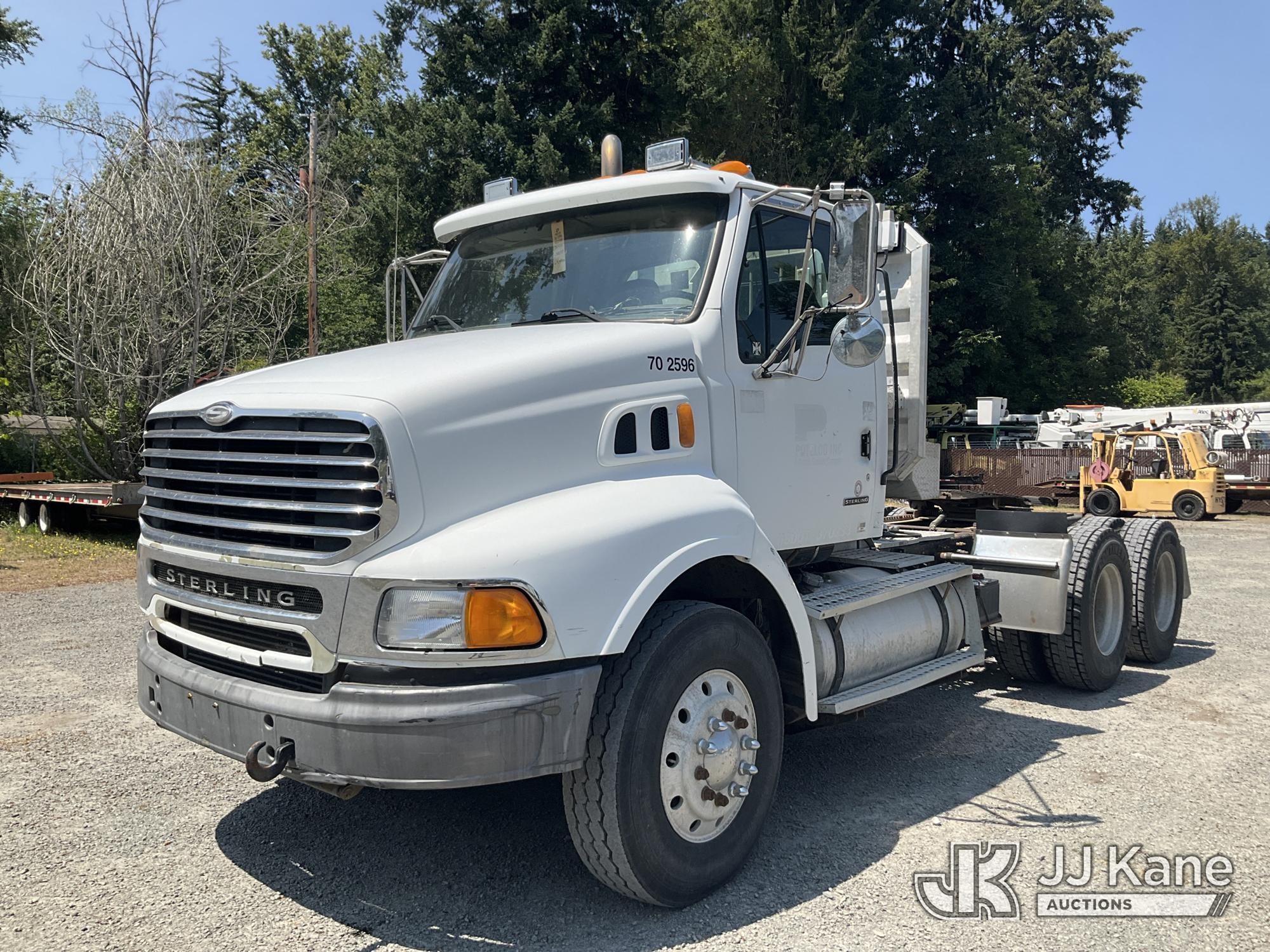 Photo of a 2000 Sterling AT9500