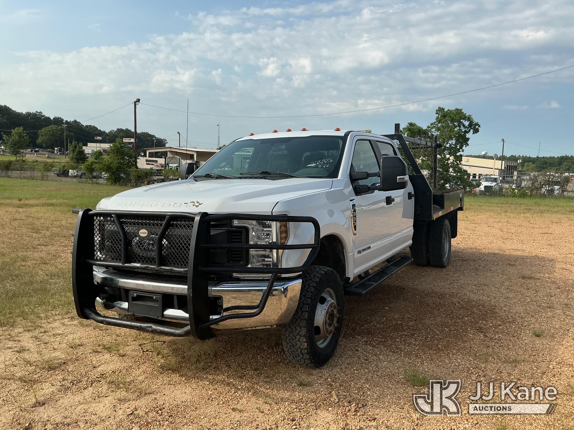 Photo of a 2019 Ford F-350 SD