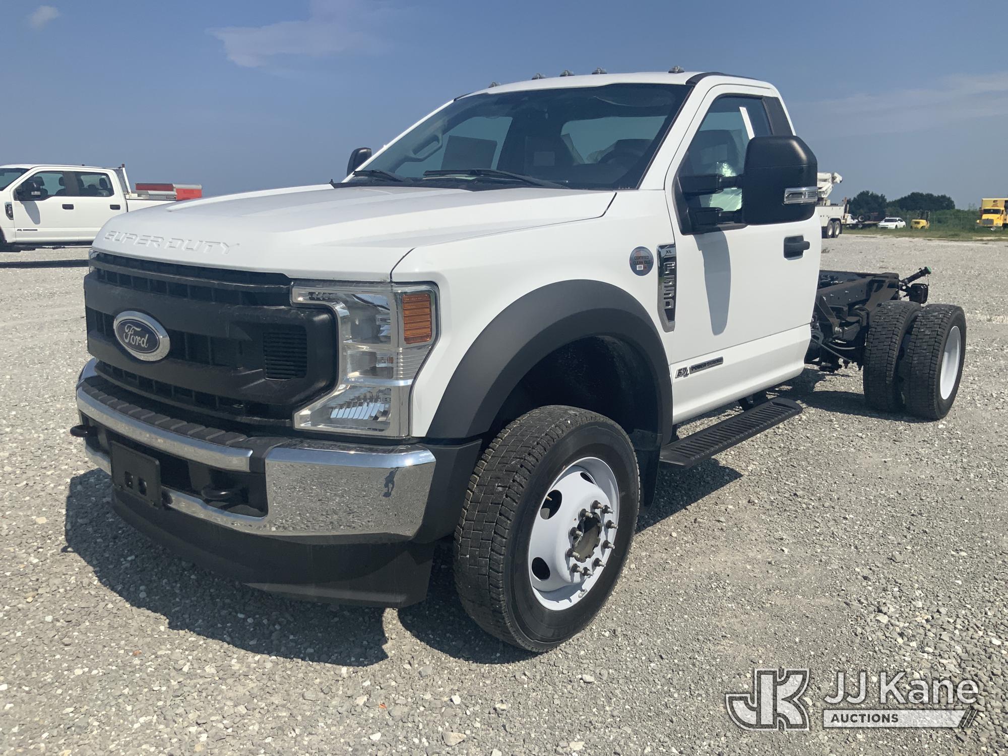 Photo of a 2022 Ford F-550