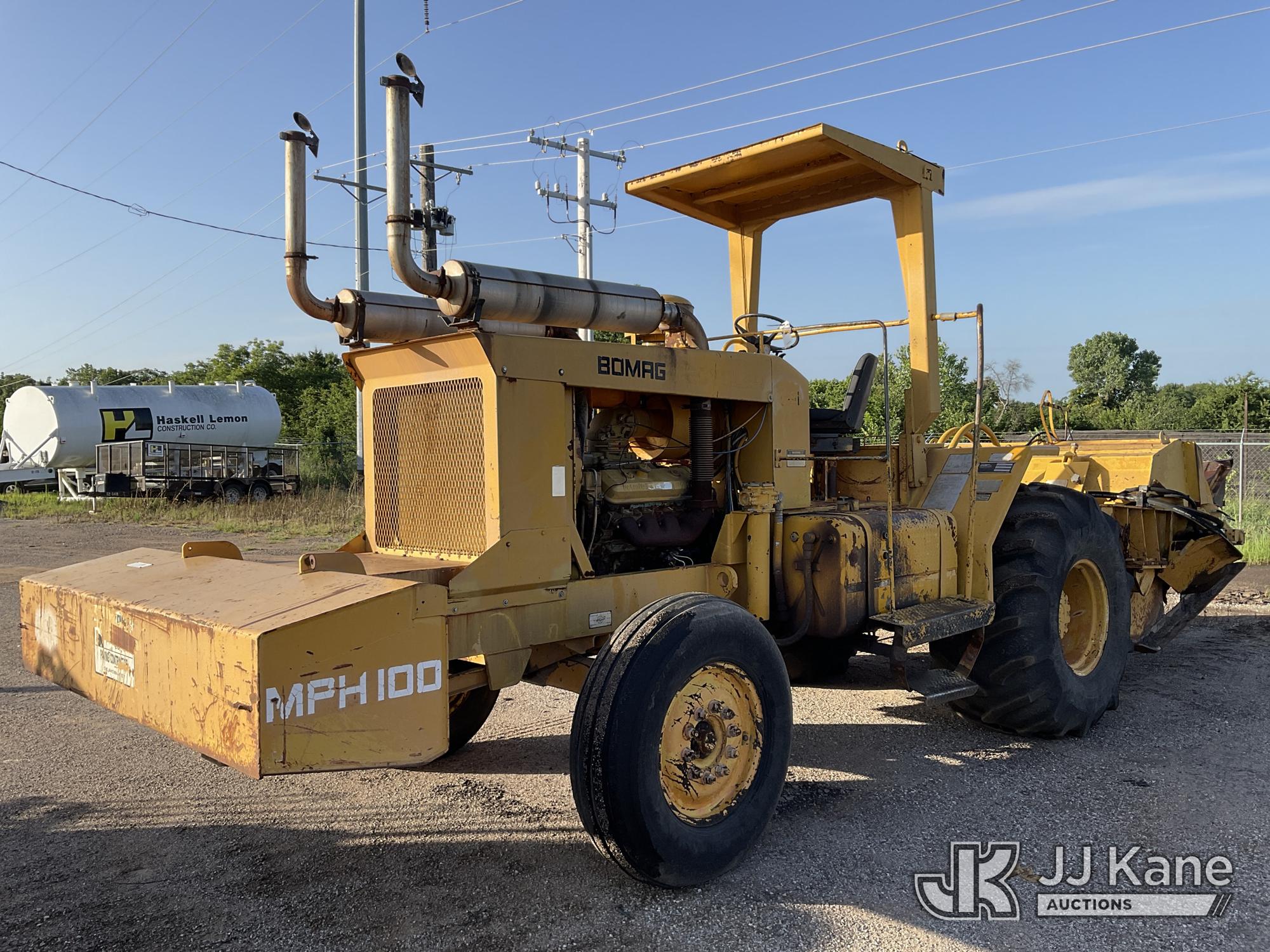 Photo of a 1988 Bomag MPH 100R