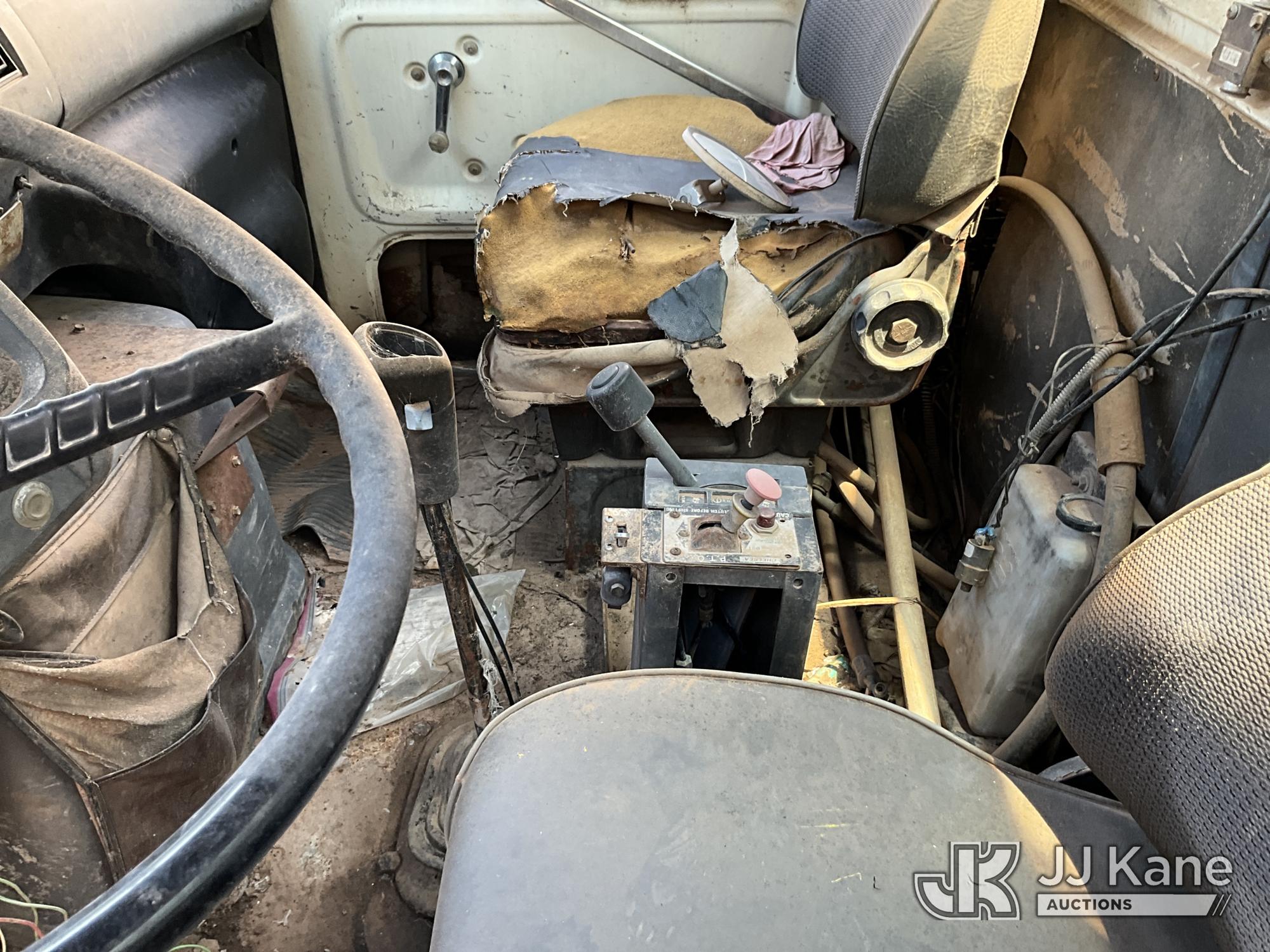 1993 Ford LNT8000F