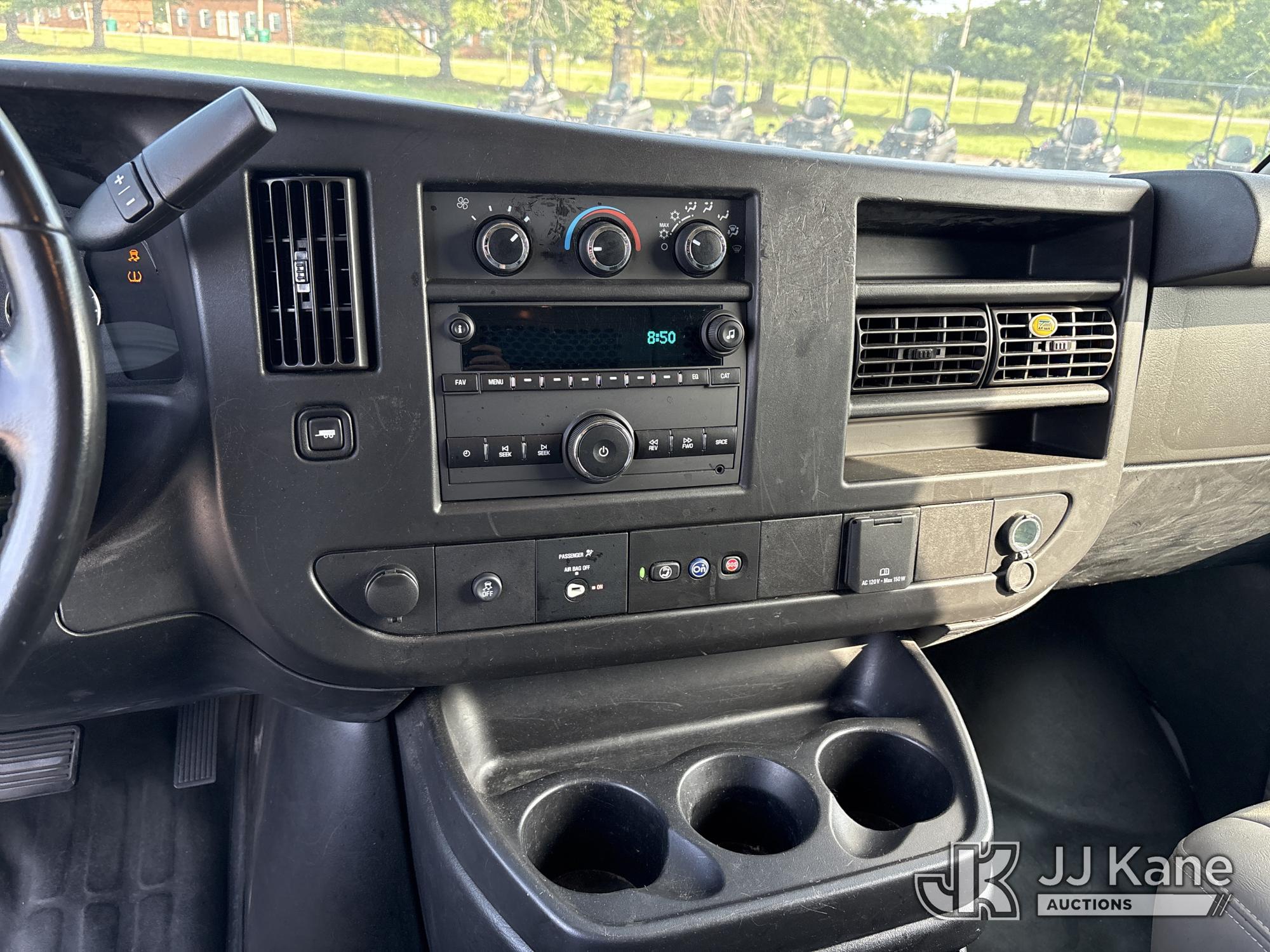 2020 Chevrolet Express G2500