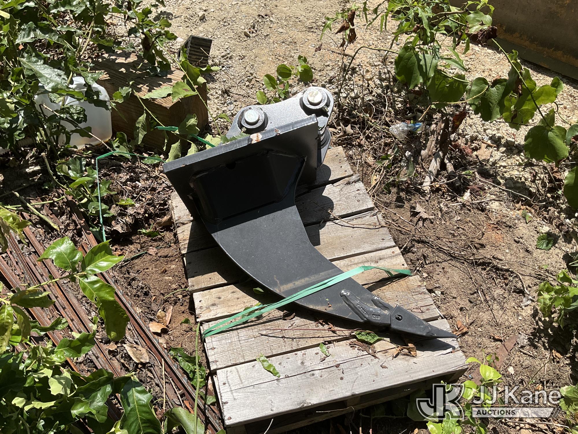 Pin On Ripper Shank Attachment NOTE: This unit is being sold AS IS/WHERE IS via Timed Auction and is located in Iron Station