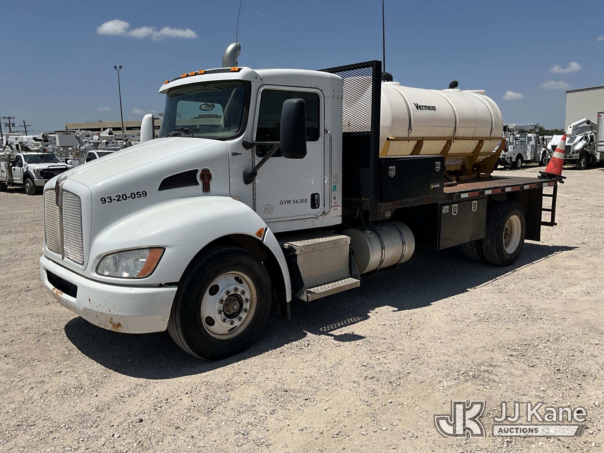 Photo of a 2010 Kenworth T370