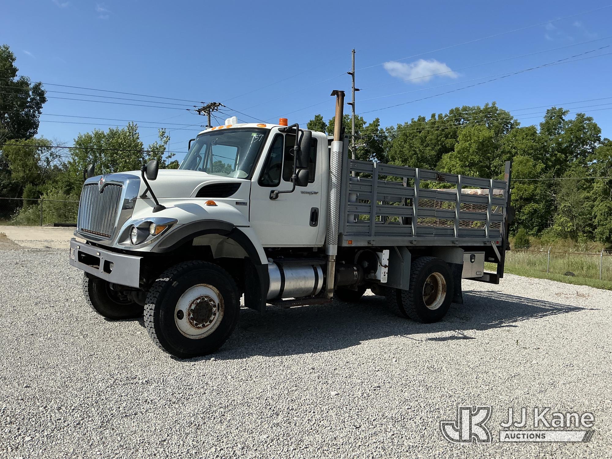 Photo of a 2013 International 7300