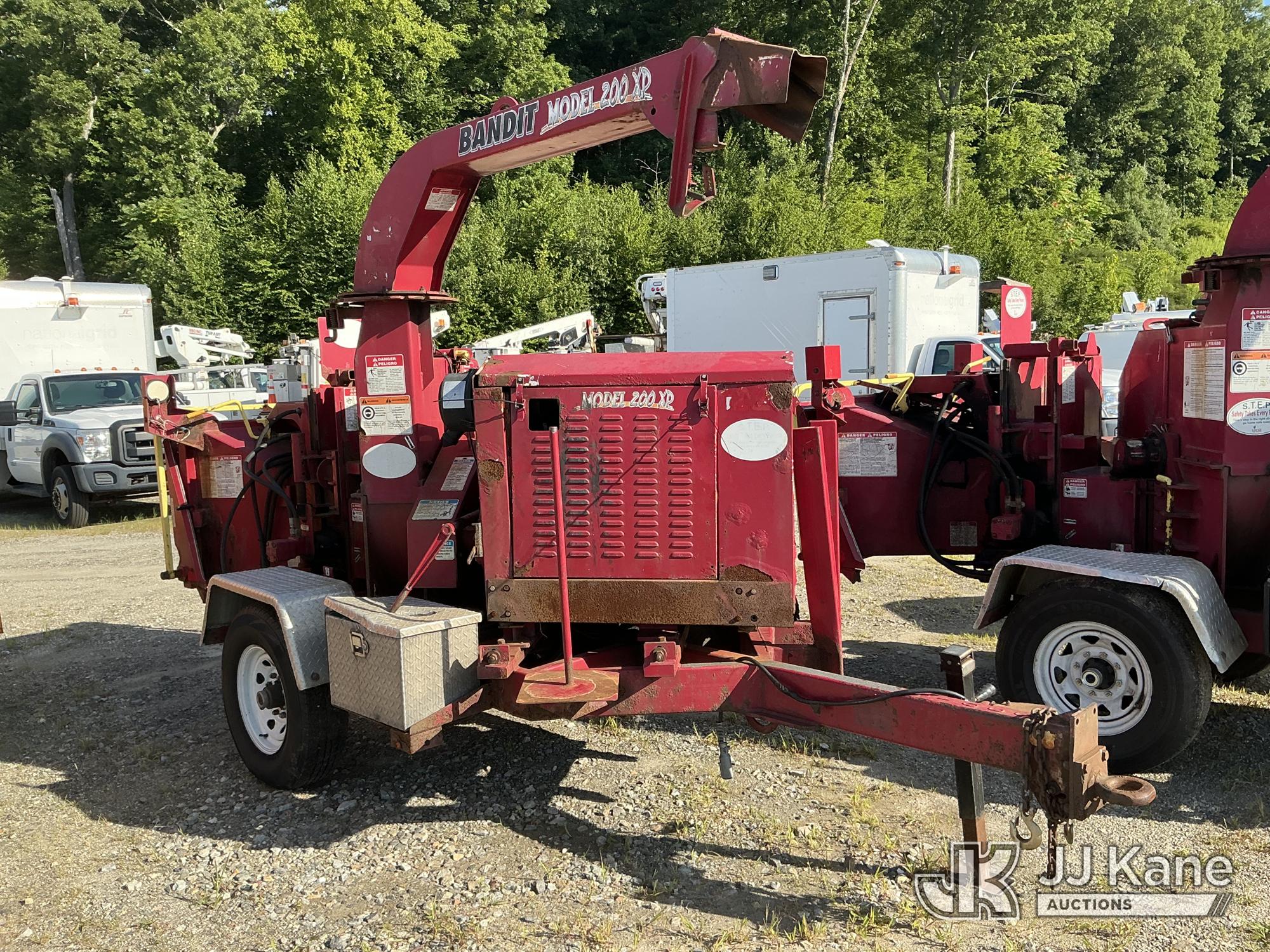 2014 Bandit Industries 200XP Chipper (12in Disc), trailer mtd.