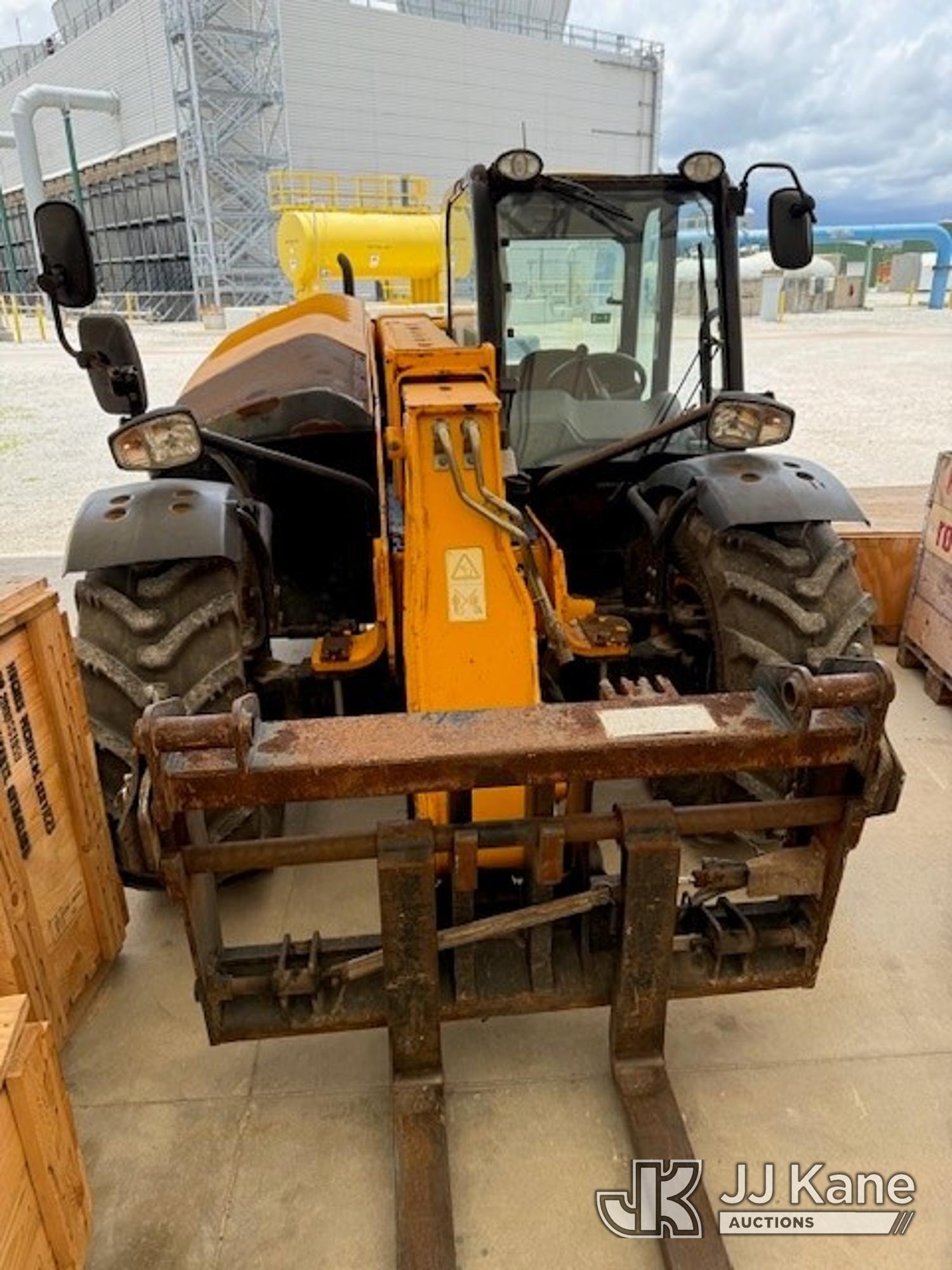 Photo of a 2014 JCB 527-58