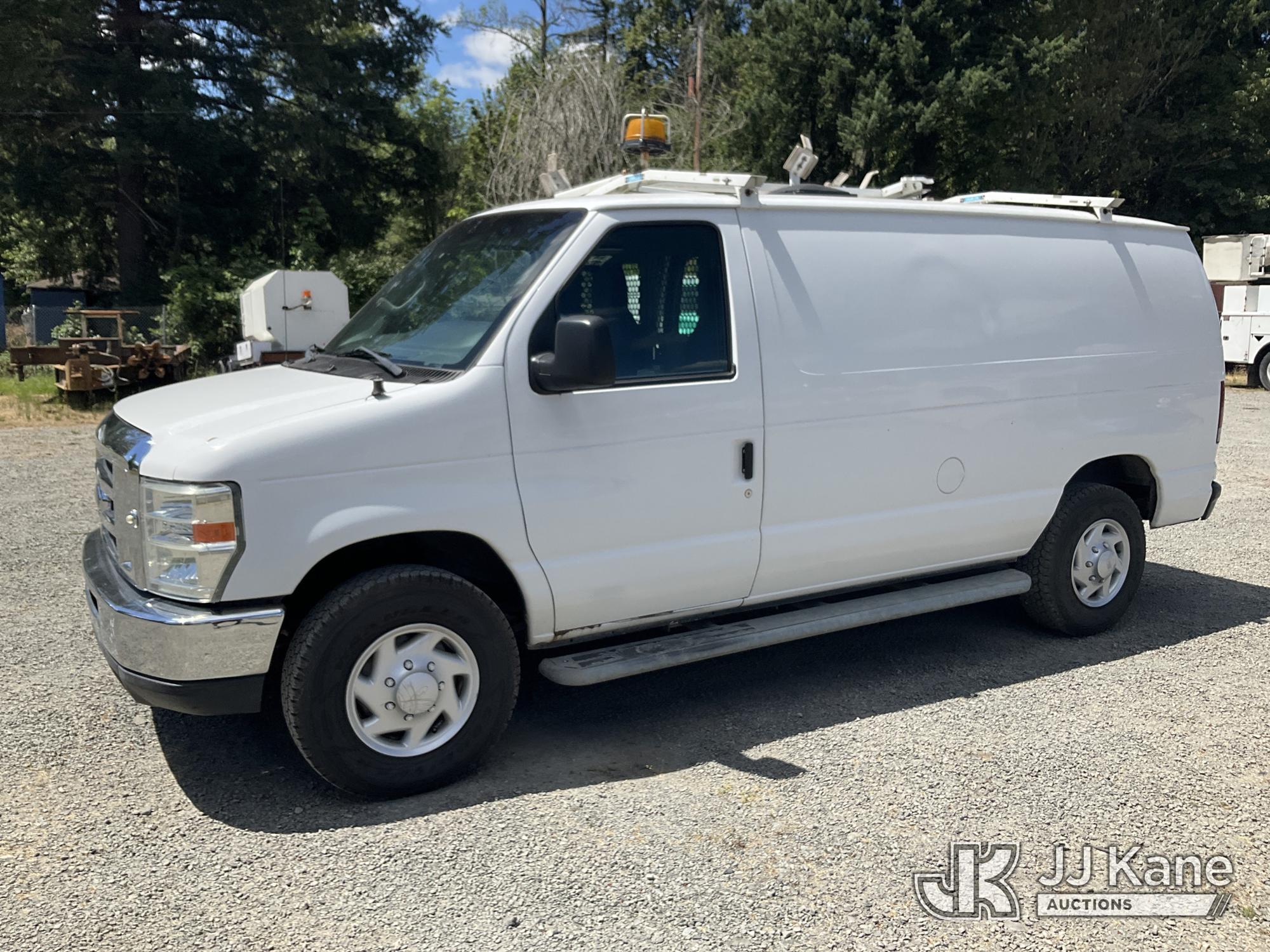 Photo of a 2009 Ford E250