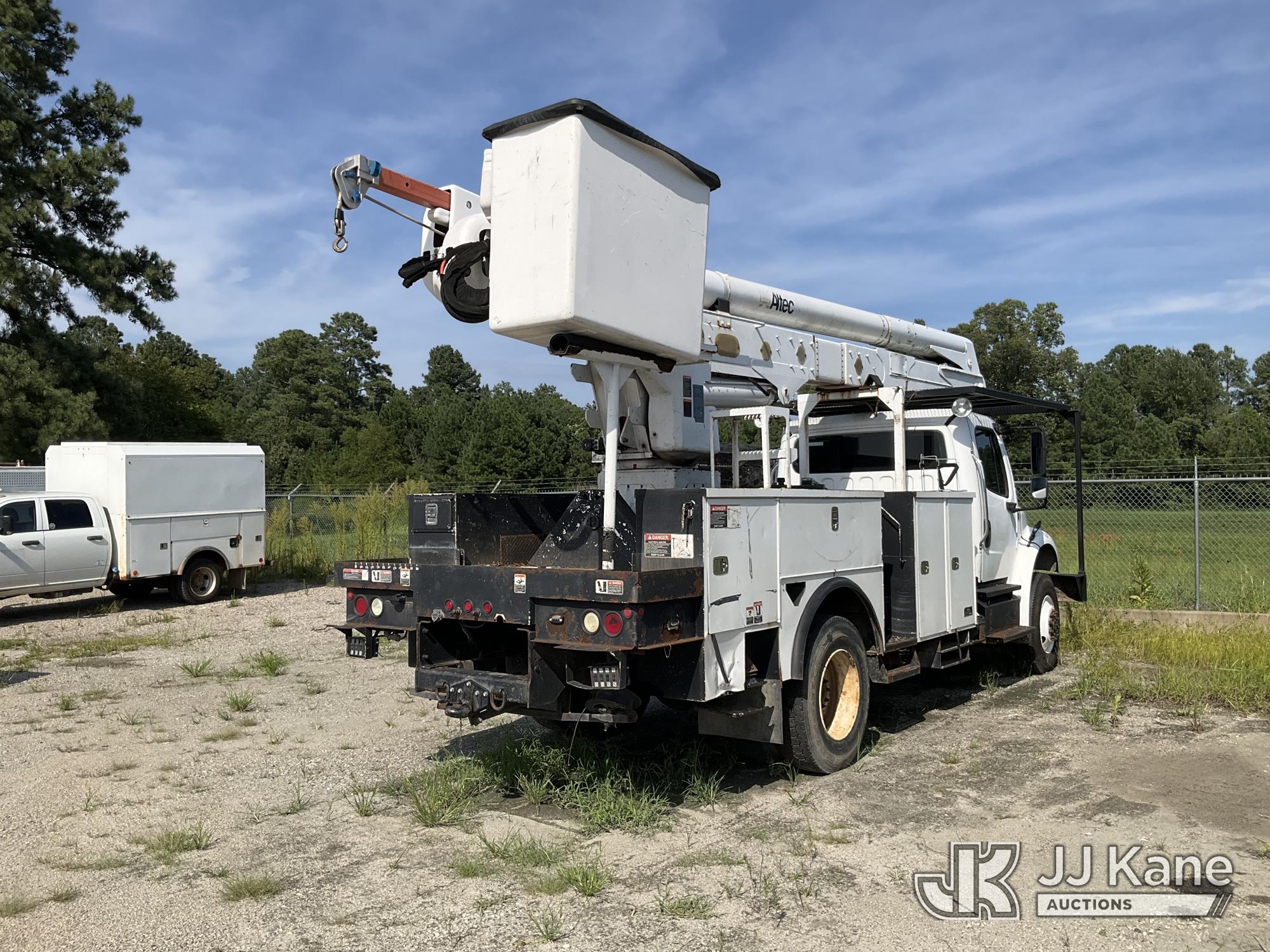 2013 Freightliner M2 106 4x4