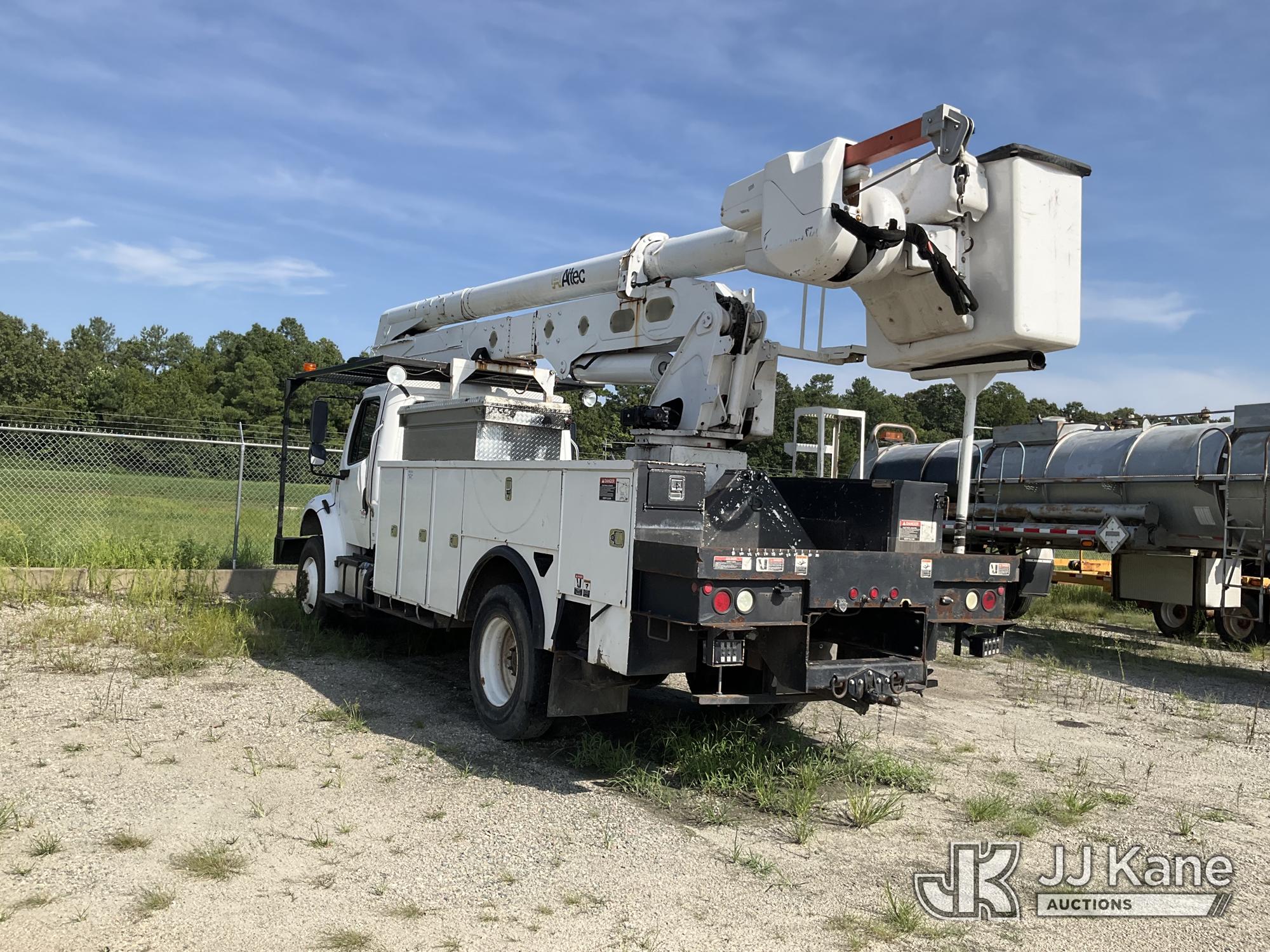 2013 Freightliner M2 106 4x4