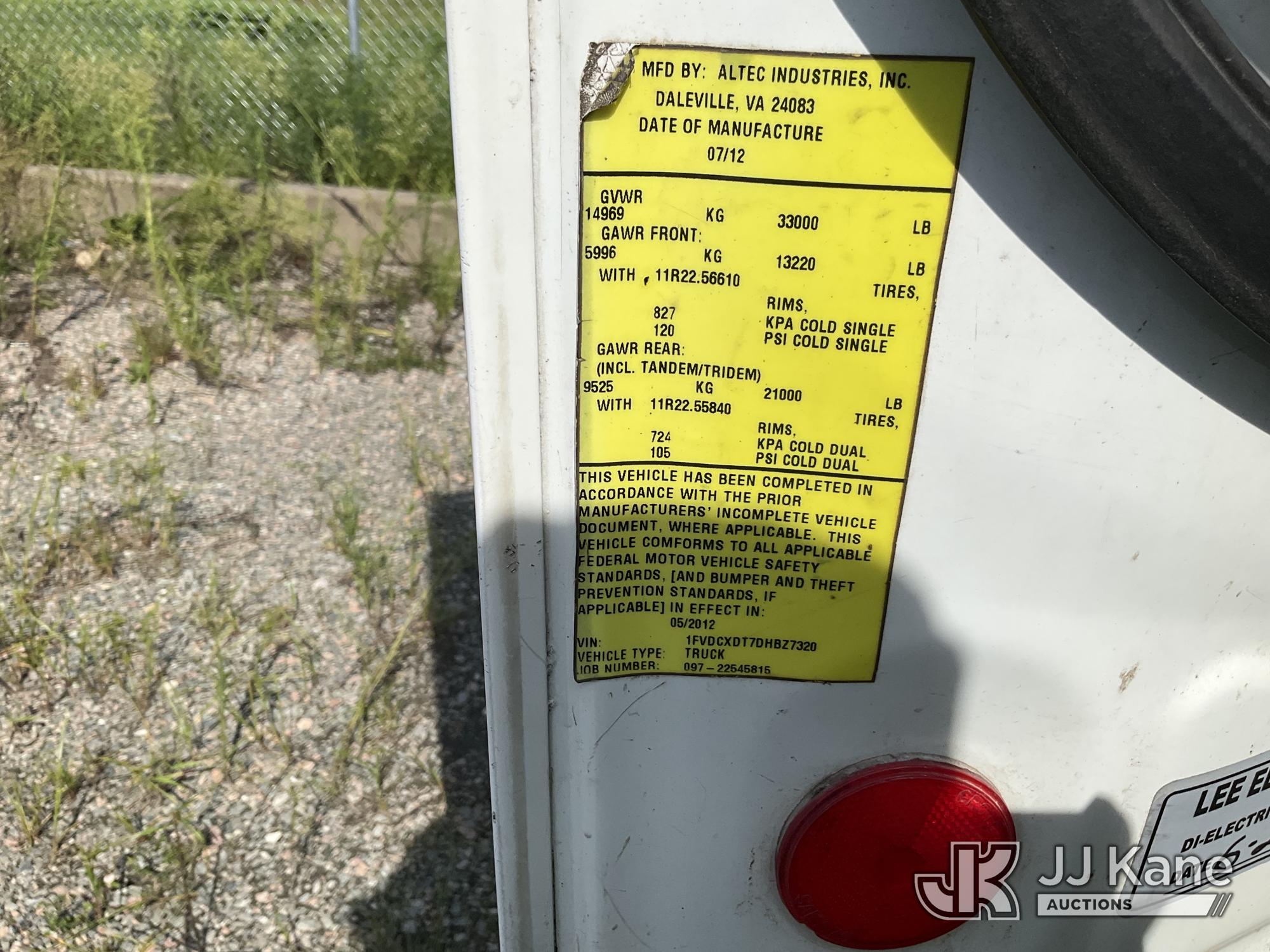 2013 Freightliner M2 106 4x4