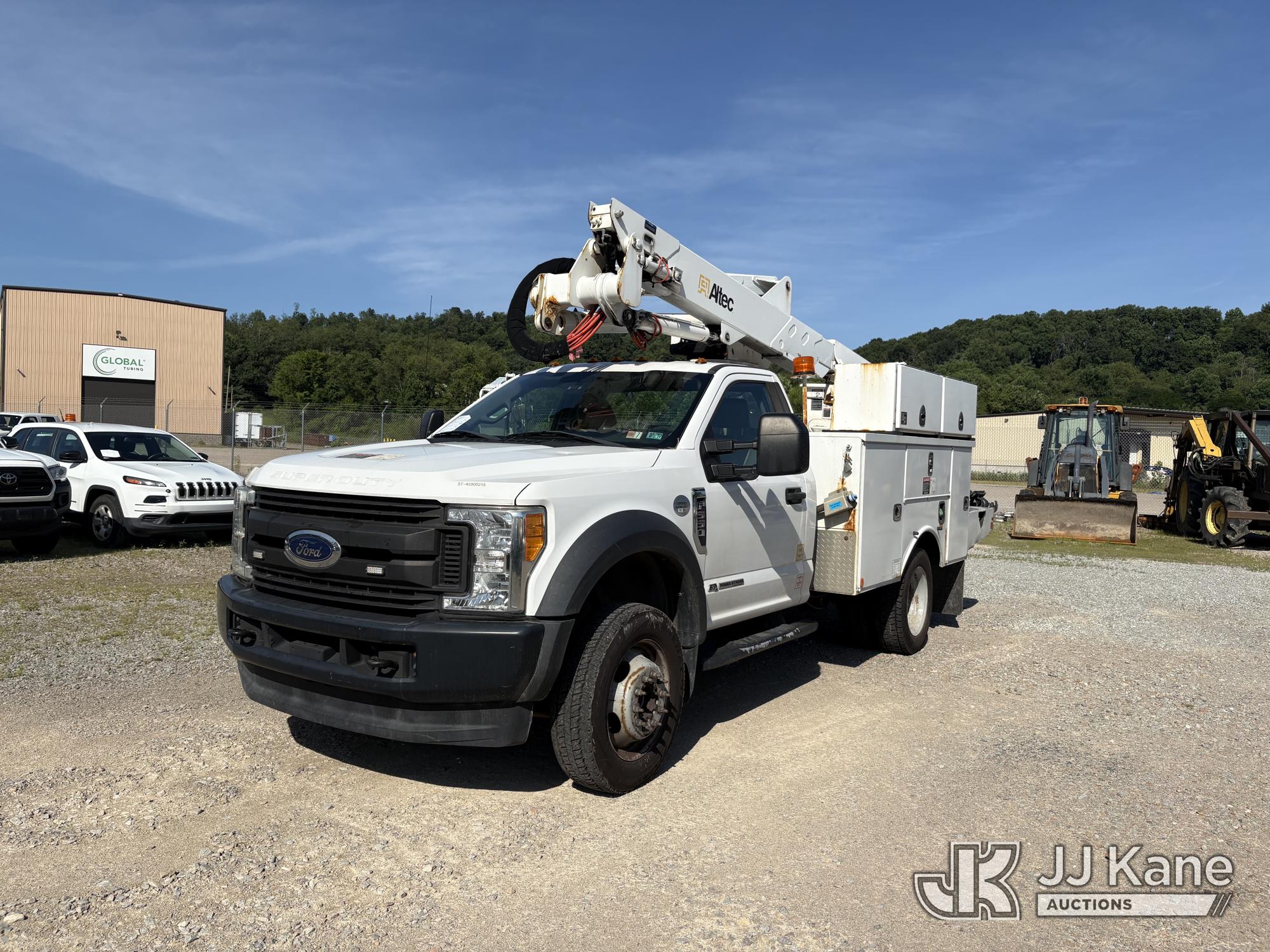 Photo of a 2017 Ford F550 4x4