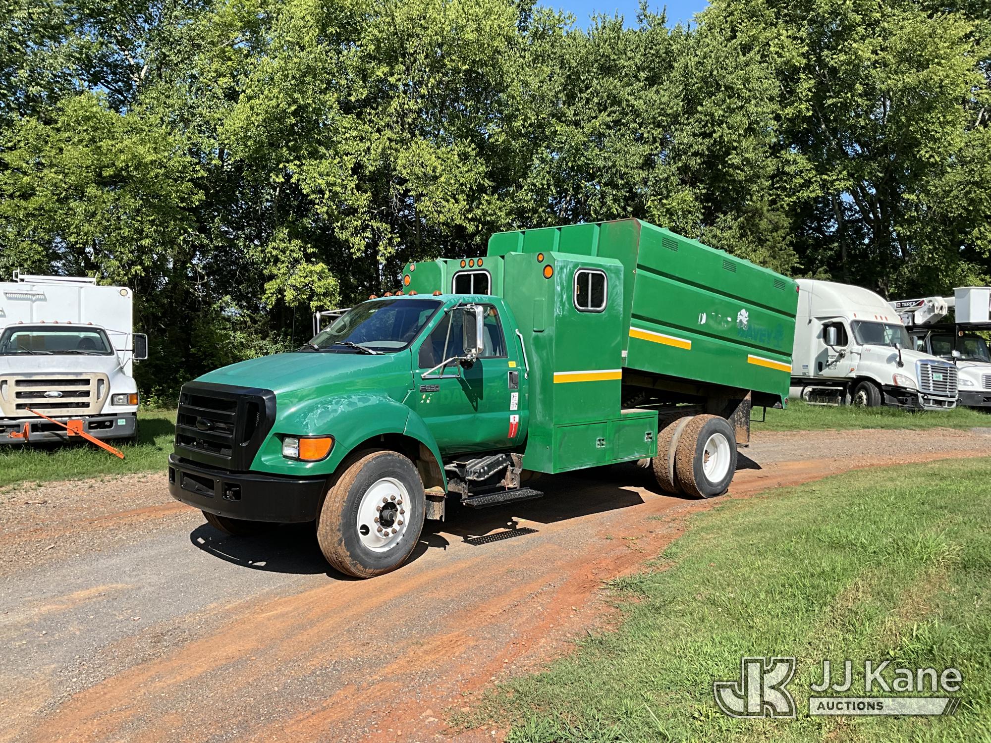 Photo of a 2007 Ford F-650