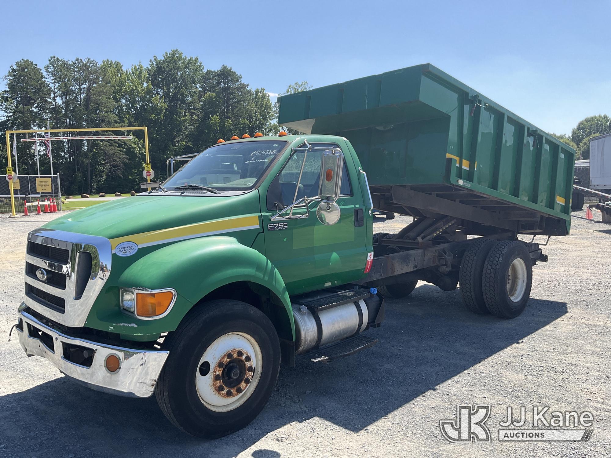 2013 Ford F750