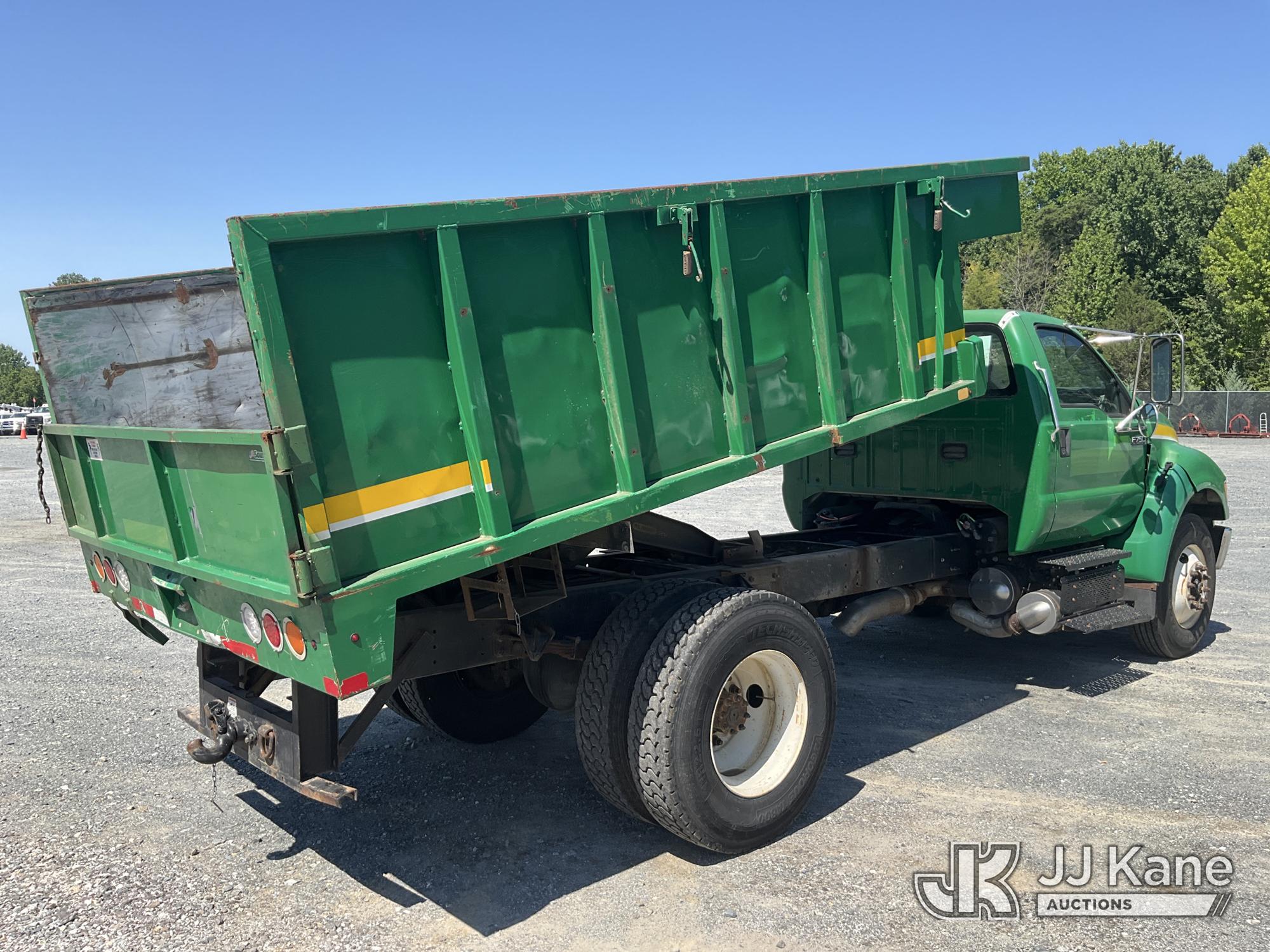 2013 Ford F750