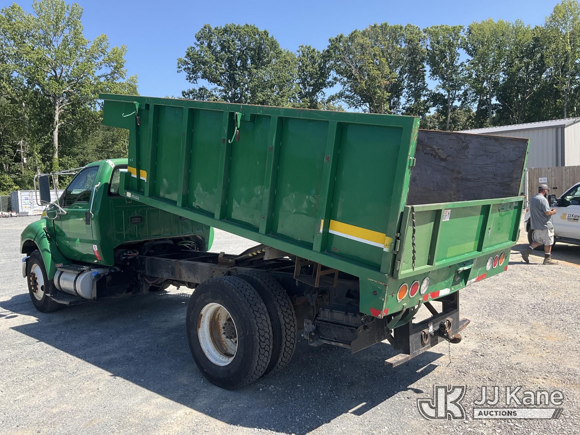 2013 Ford F750
