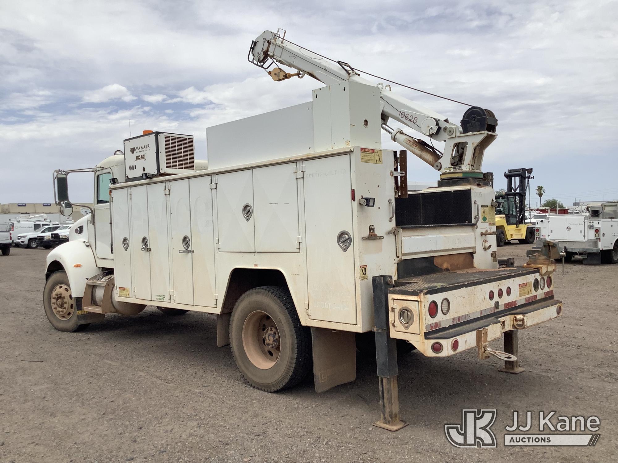 2007 Peterbilt 335