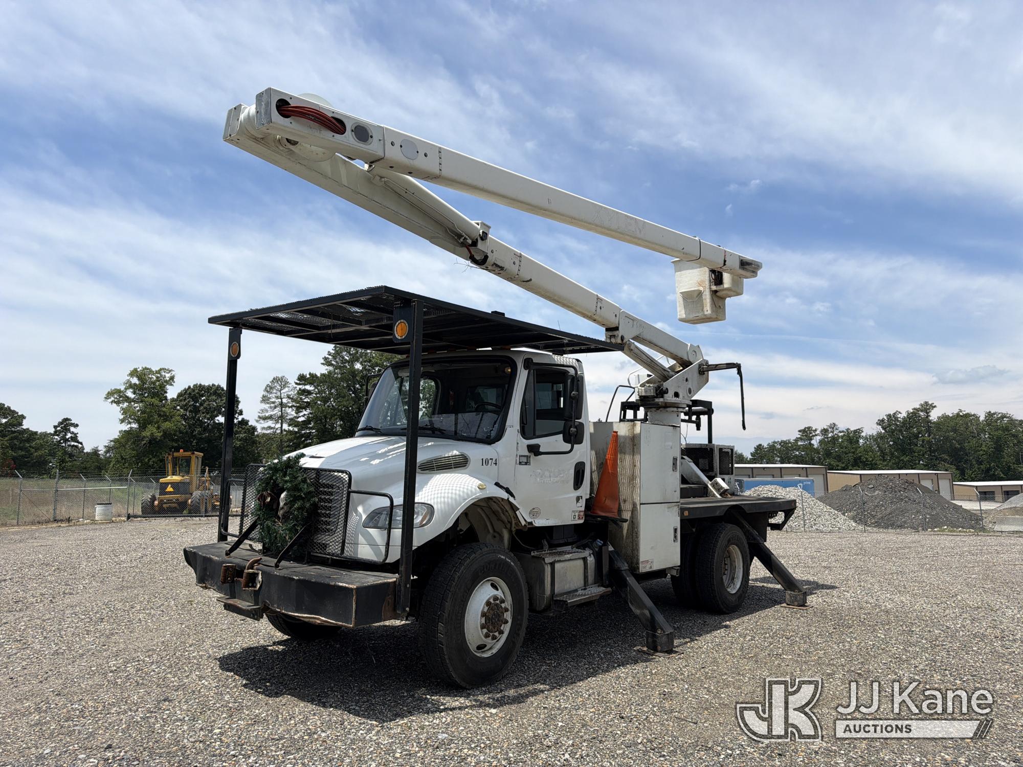 Photo of a 2016 Freightliner M2 106 4x4