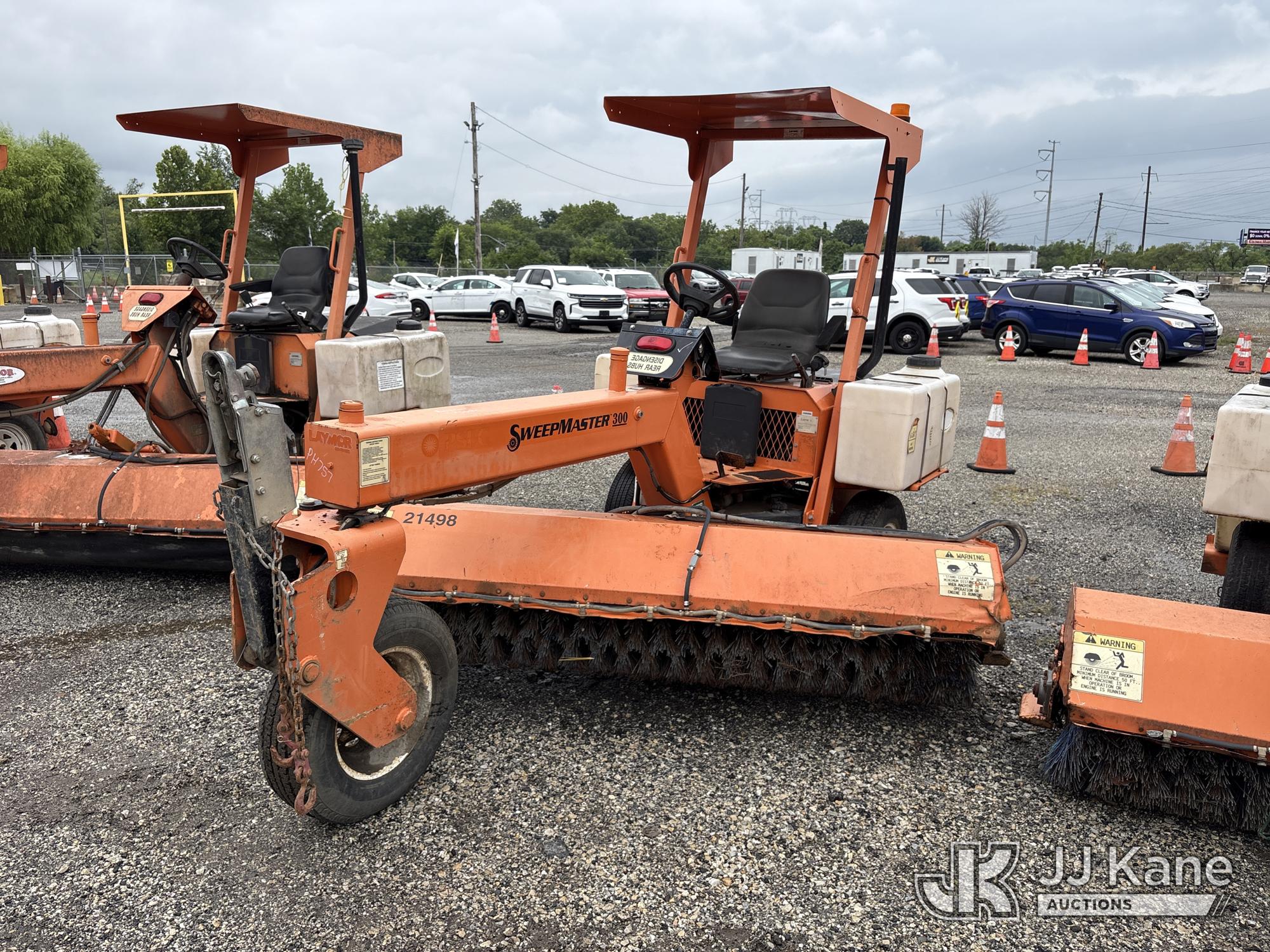 2014 Laymore Broom SM300 3 Wheeled Sweeper