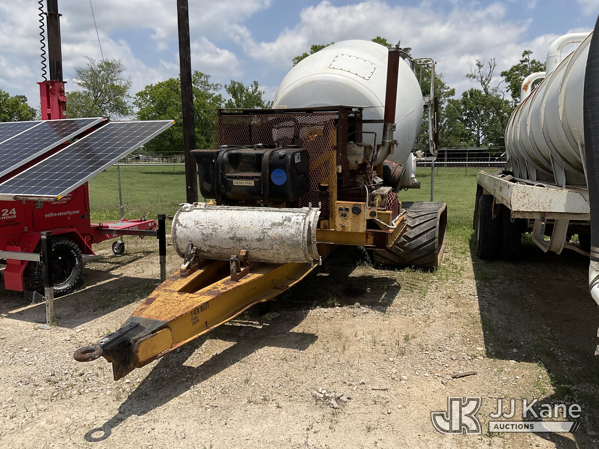 2000 Custom-Made Tracked Concrete Mixer Trailer