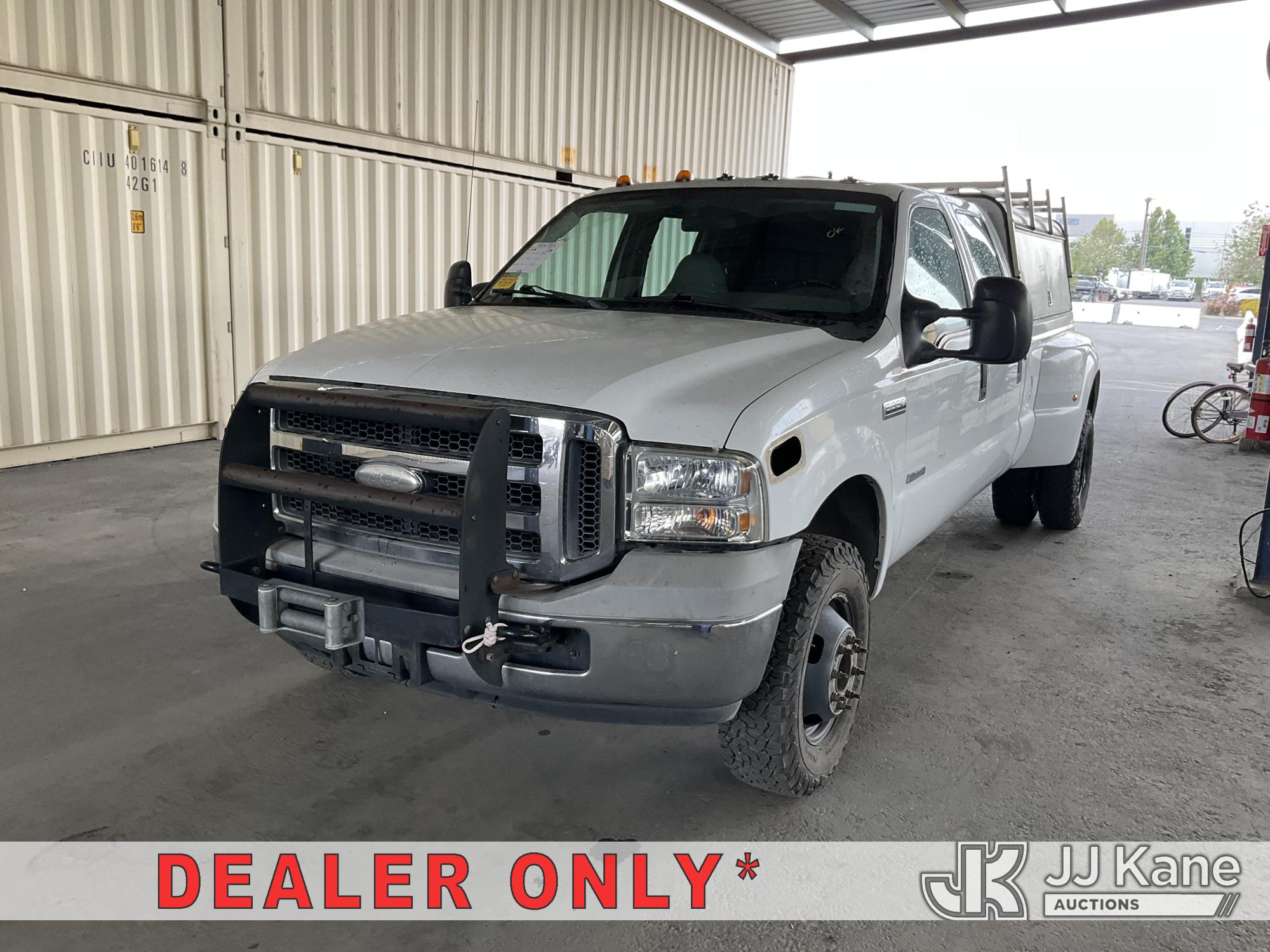 Photo of a 2006 Ford F-350 SD