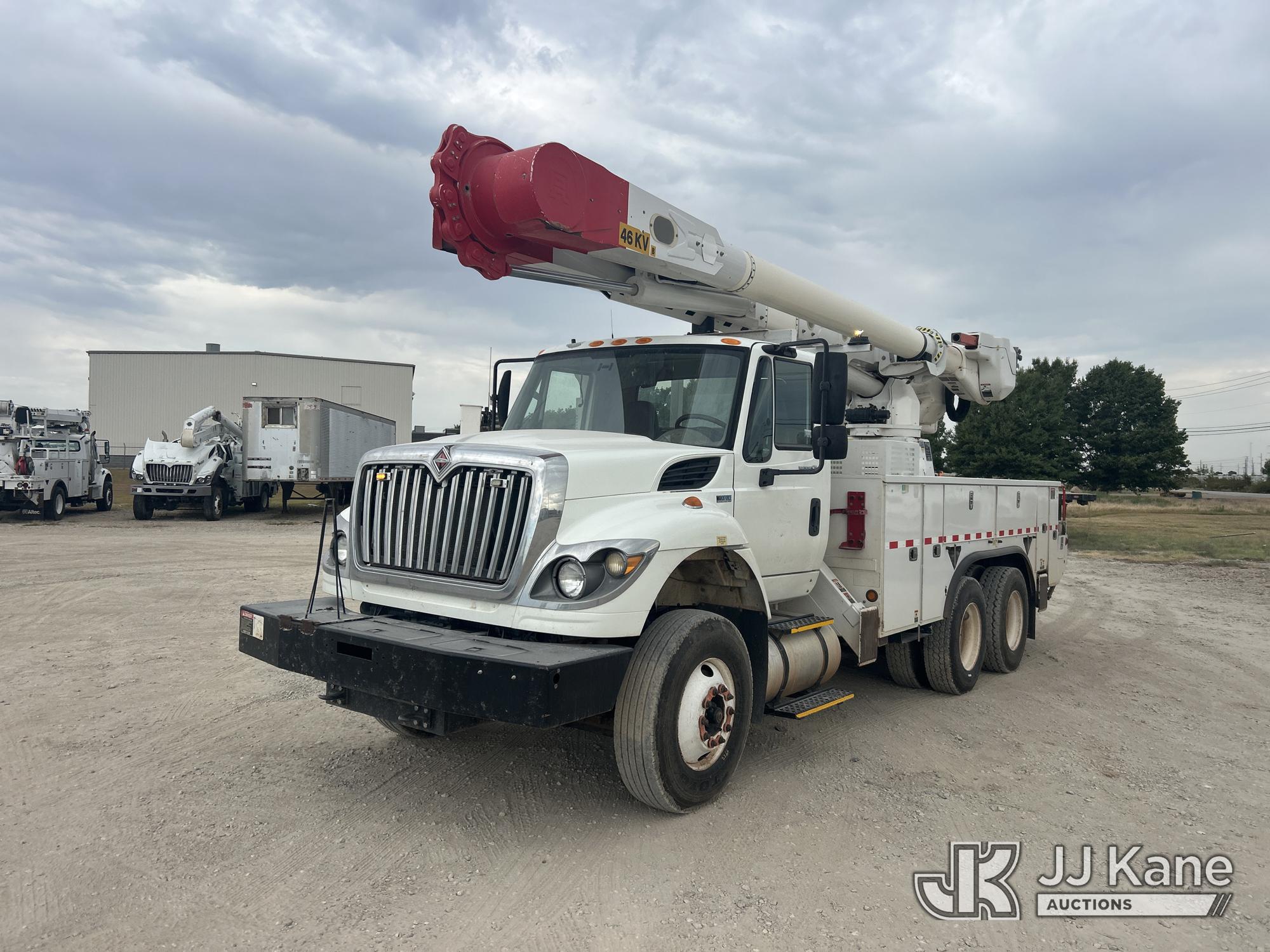 Altec AM55, Over-Center Material Handling Bucket Truck rear mounted on 2013 International 7400 T/A Utility Truck
