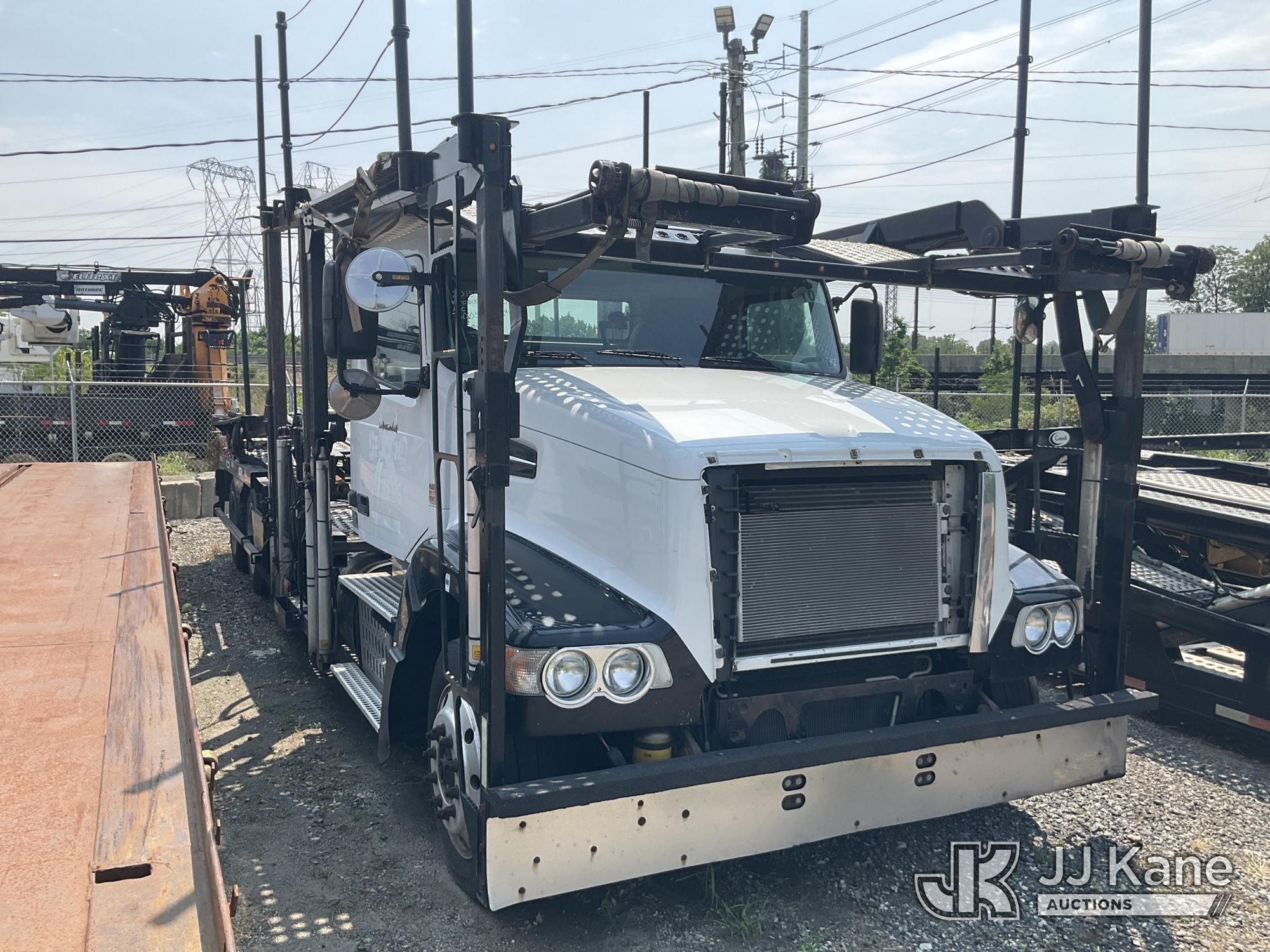 2015 Volvo VHD