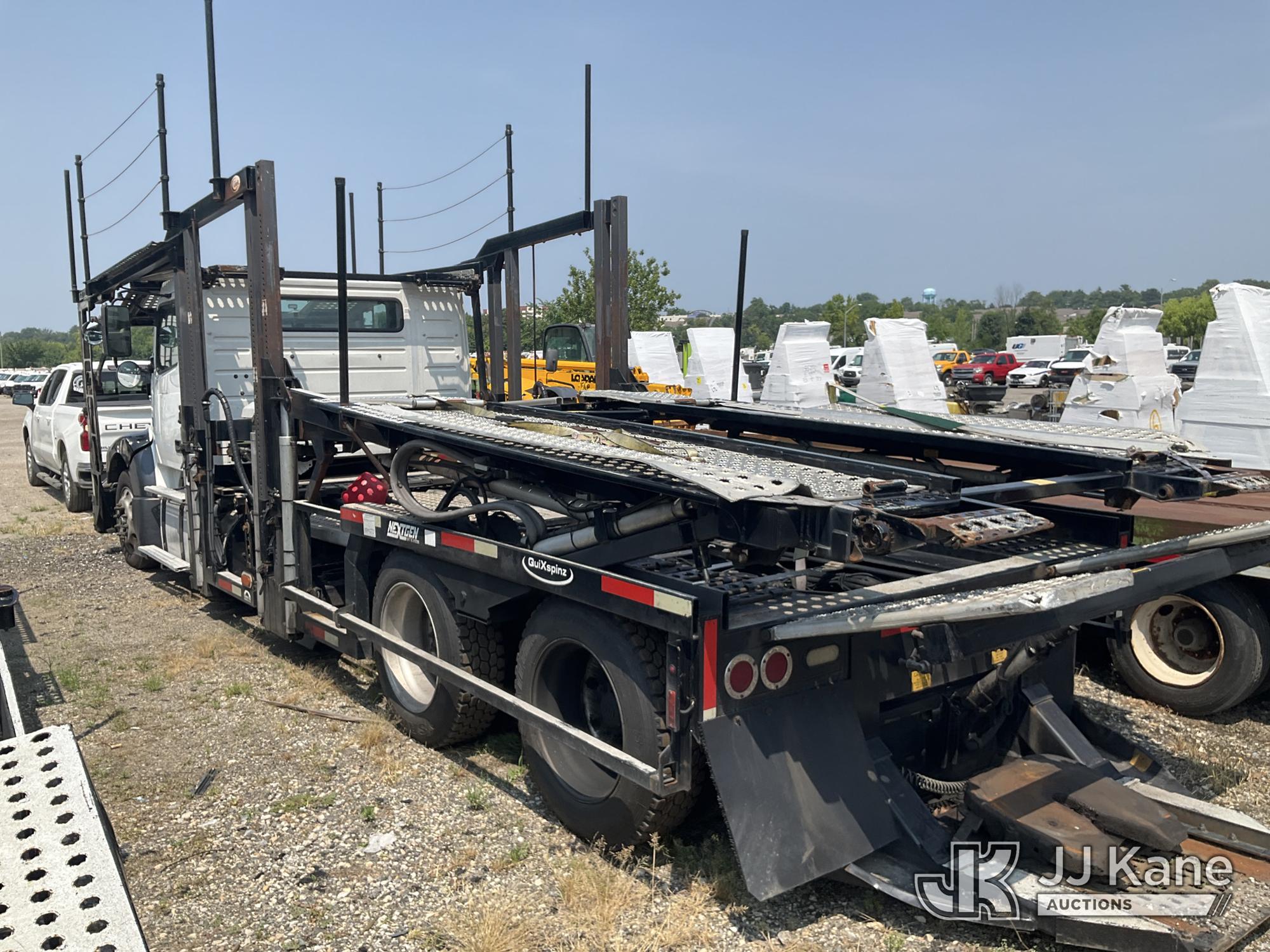 2015 Volvo VHD