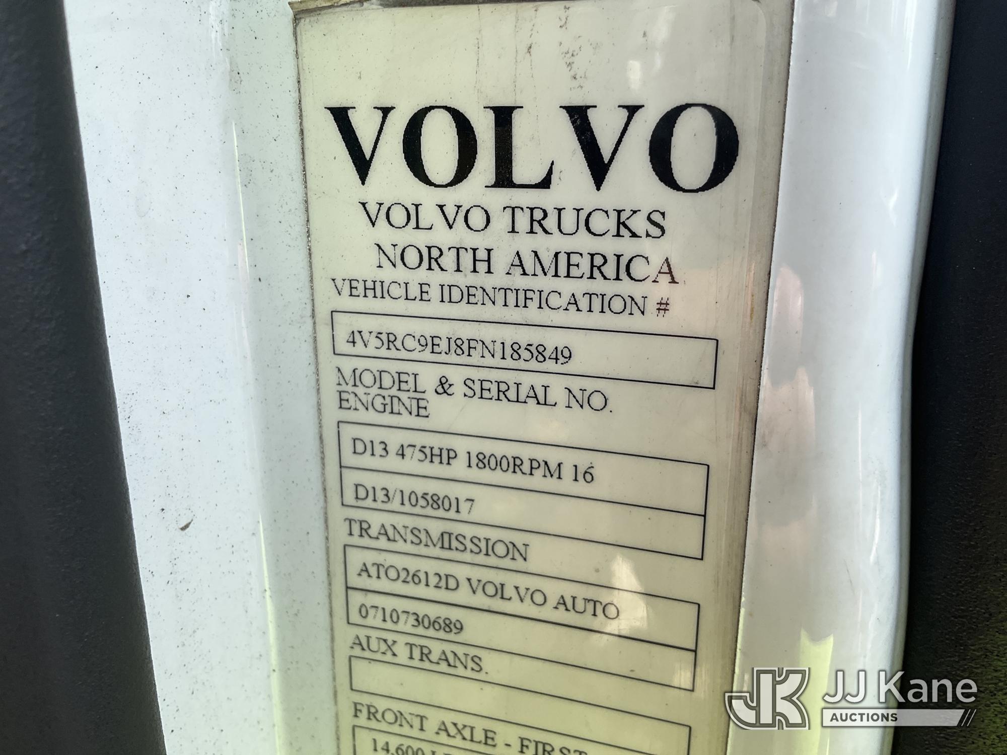 2015 Volvo VHD