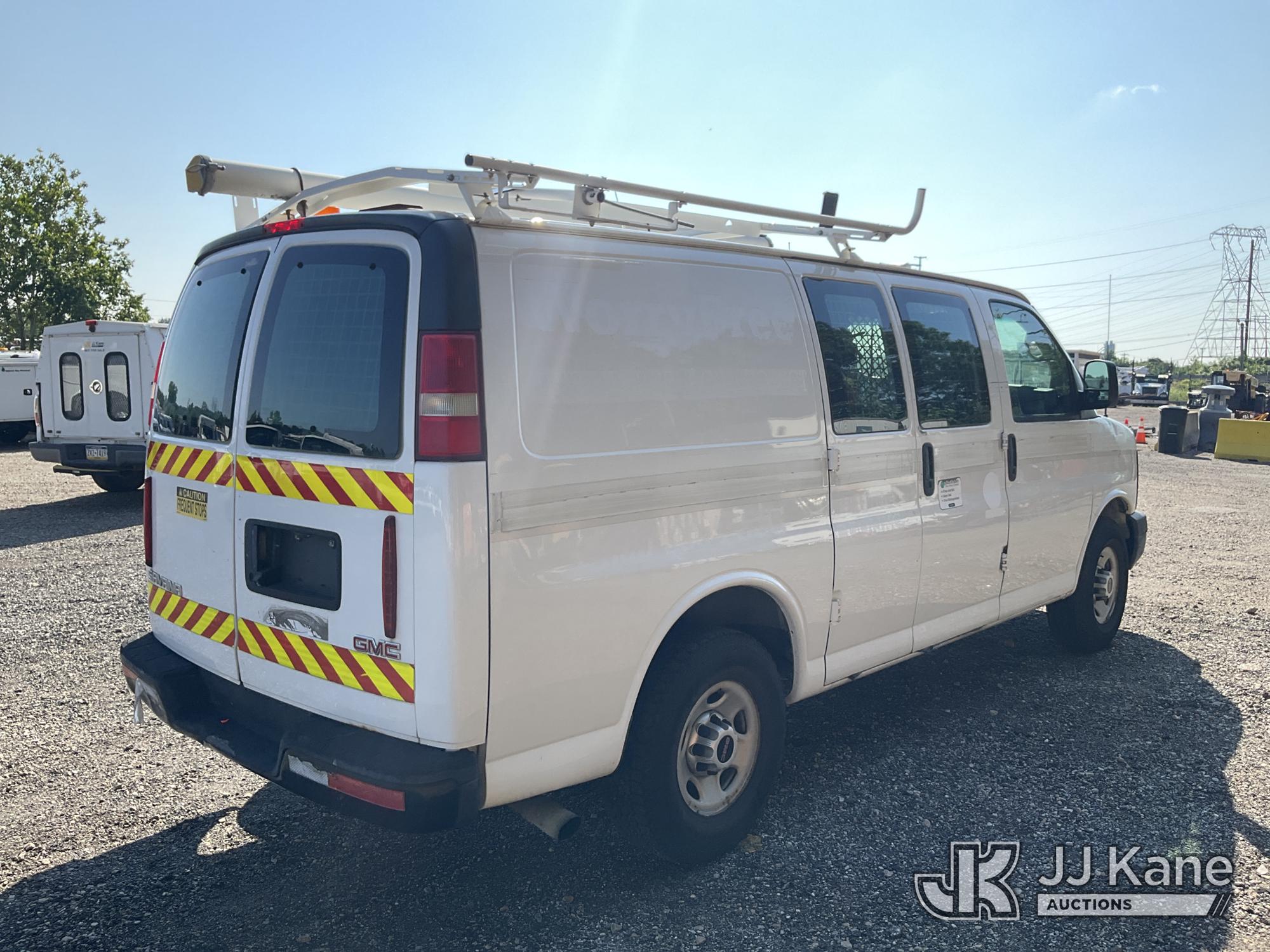 2013 GMC SAVANA G3500