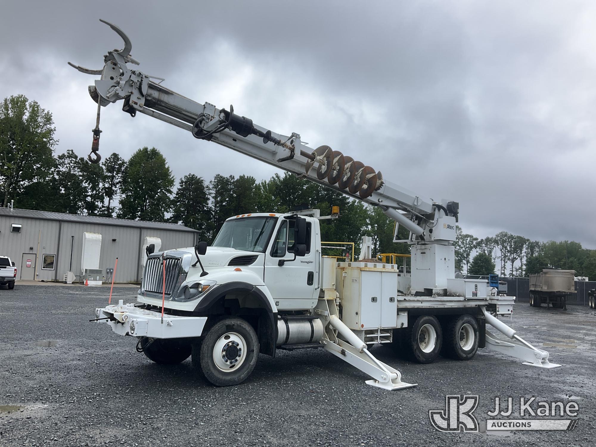 Photo of a 2014 International 7500 6X6