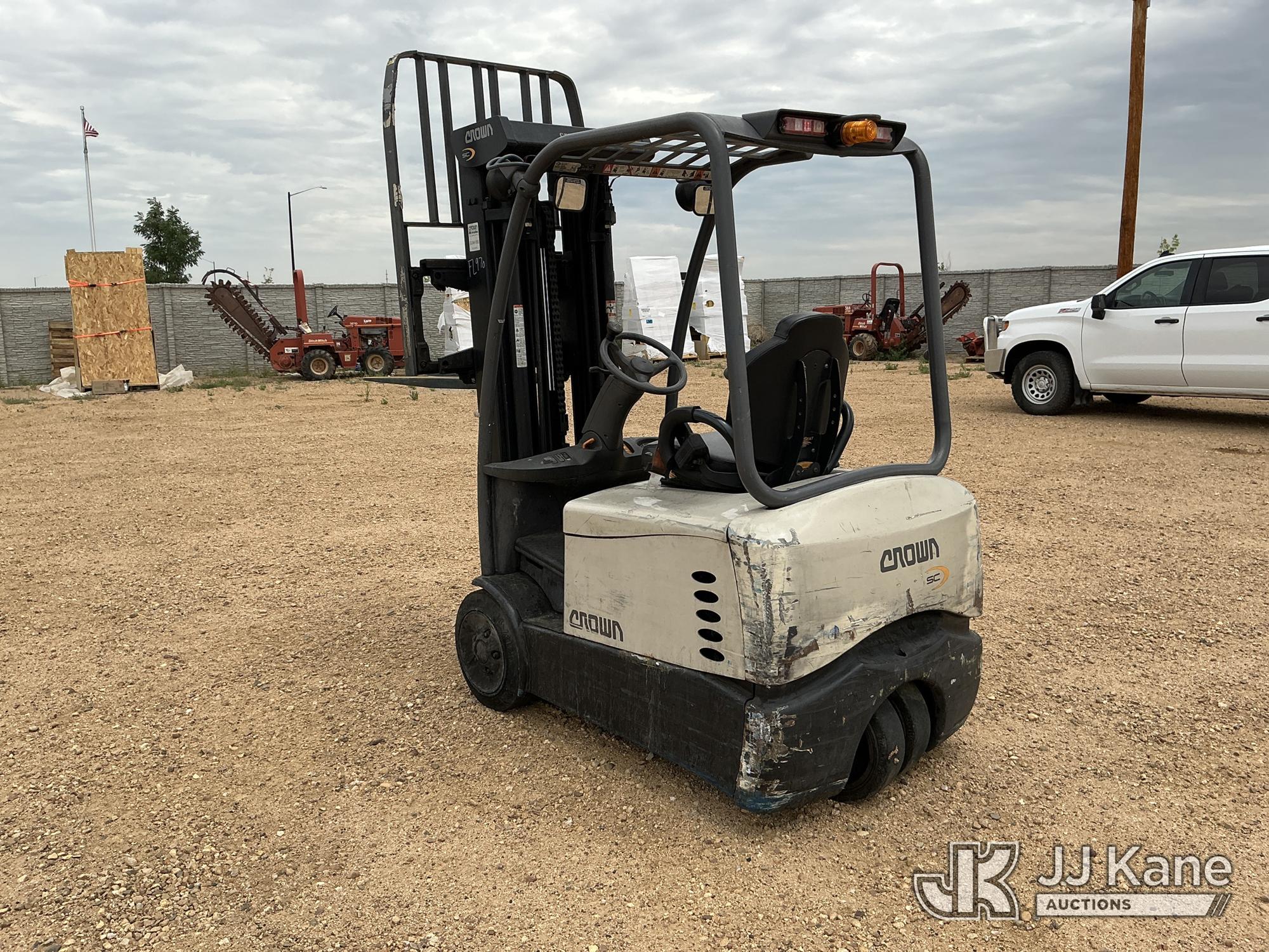 2016 Crown SC5200