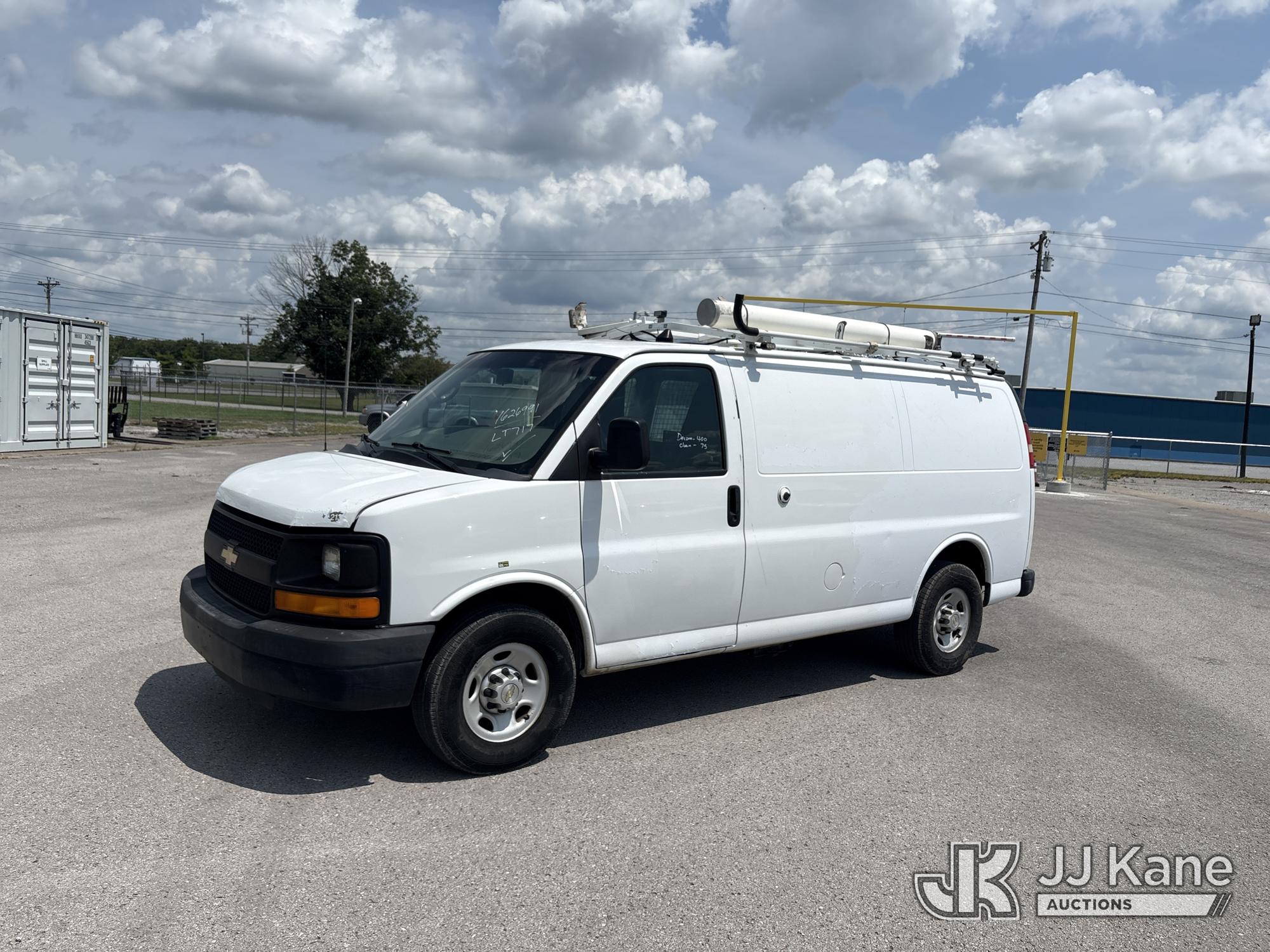 2013 Chevrolet Express G2500 Cargo Van